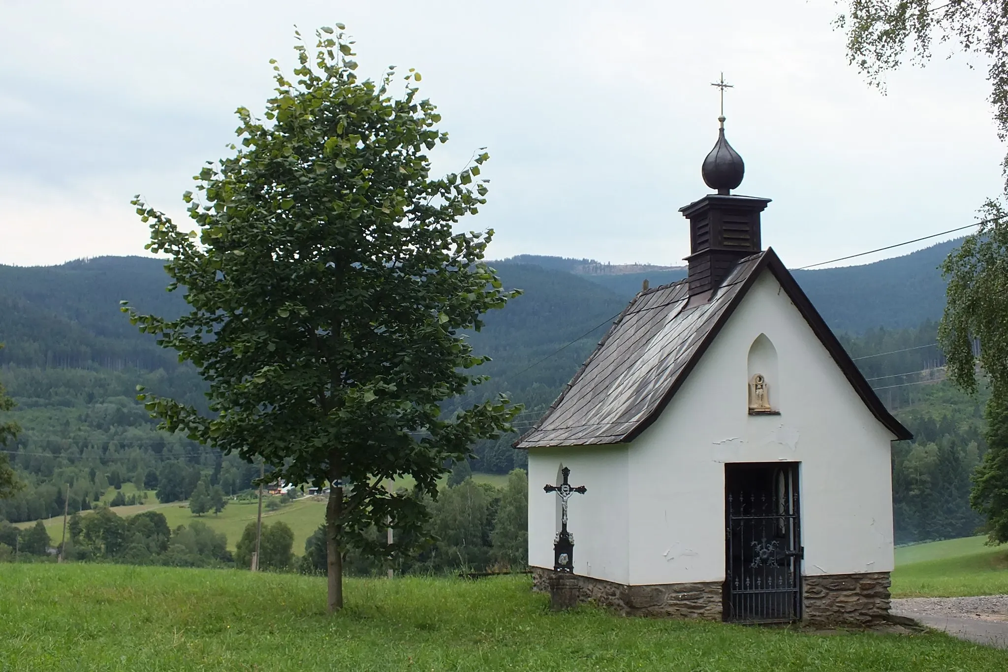 Photo showing: A chapel in Hamry, Klatovy District, the Czech Republic.