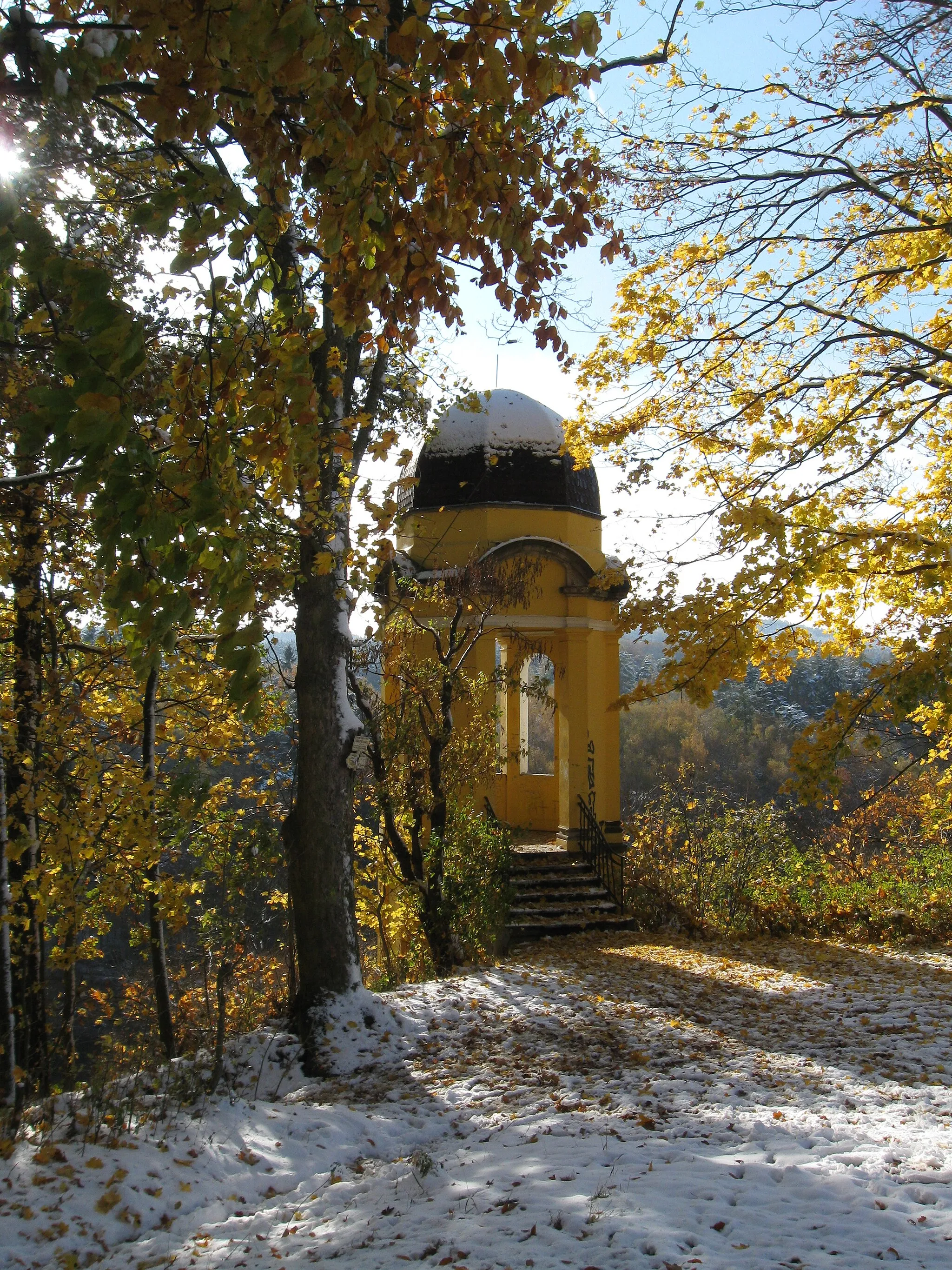 Photo showing: Altánek nad řekou Ohří v blízkosti města Chebu