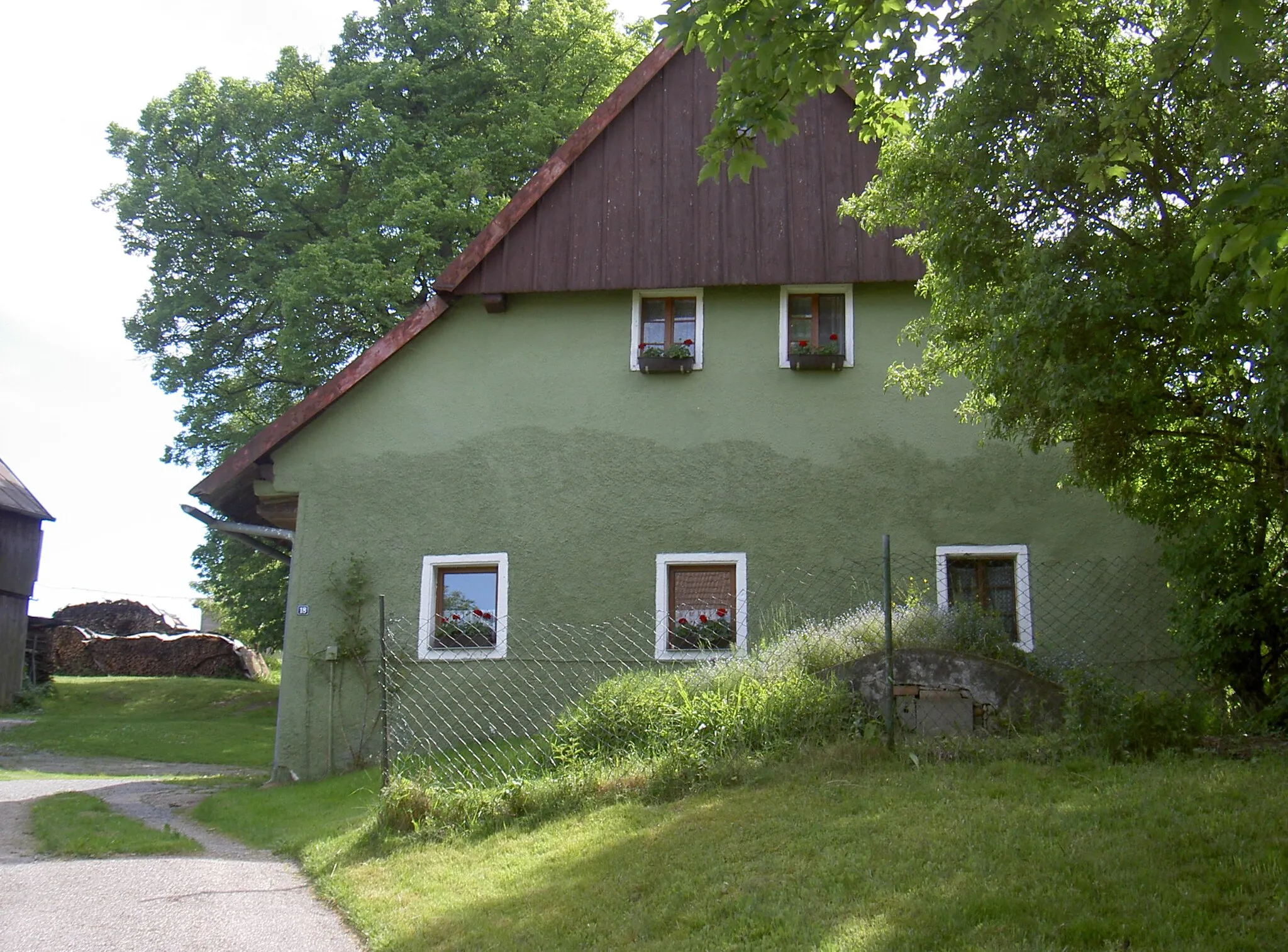 Photo showing: Bauernhaus, Tröbes, Hausnr. 18