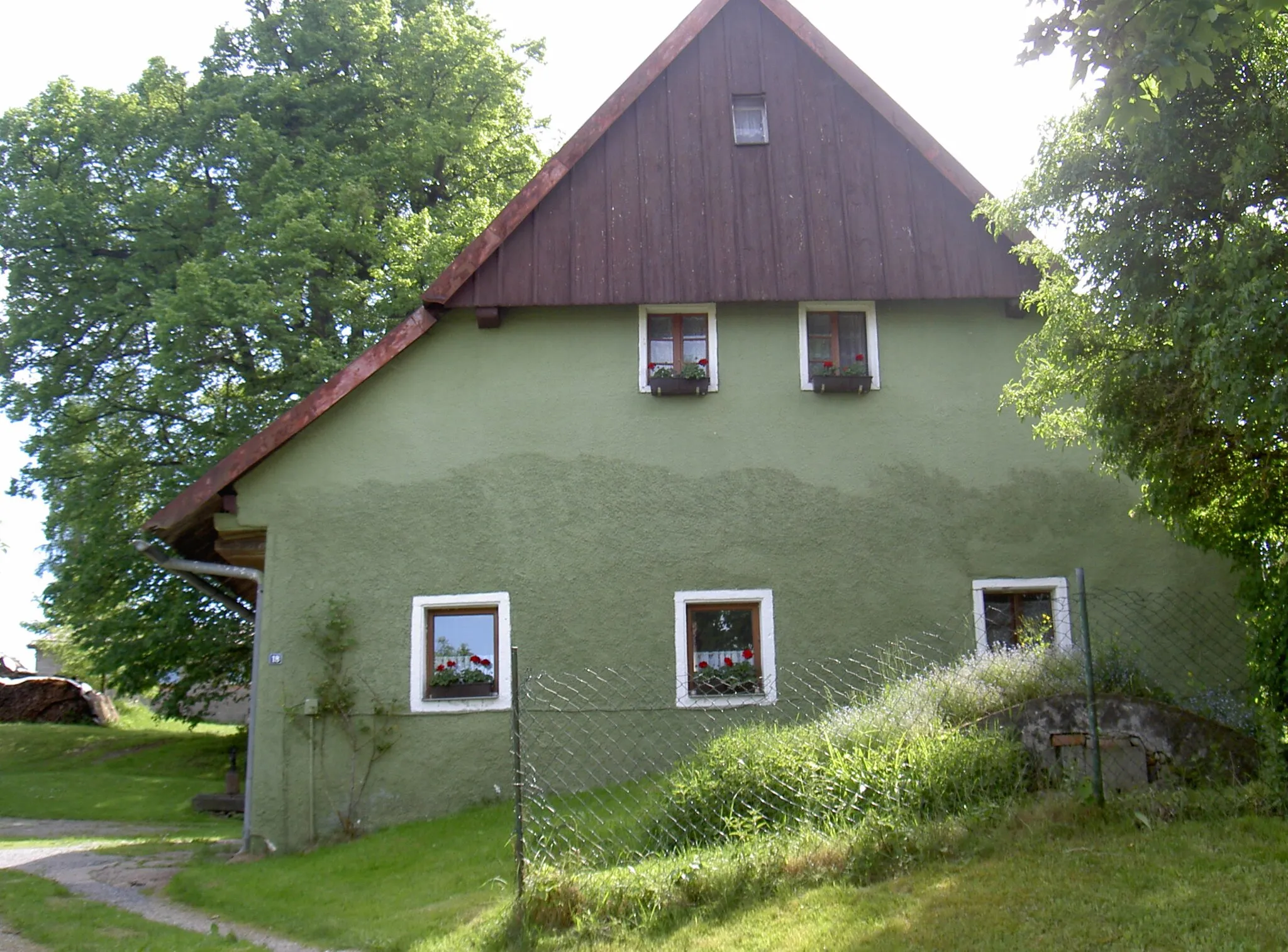 Photo showing: Bauernhaus, Tröbes, Hausnr. 18