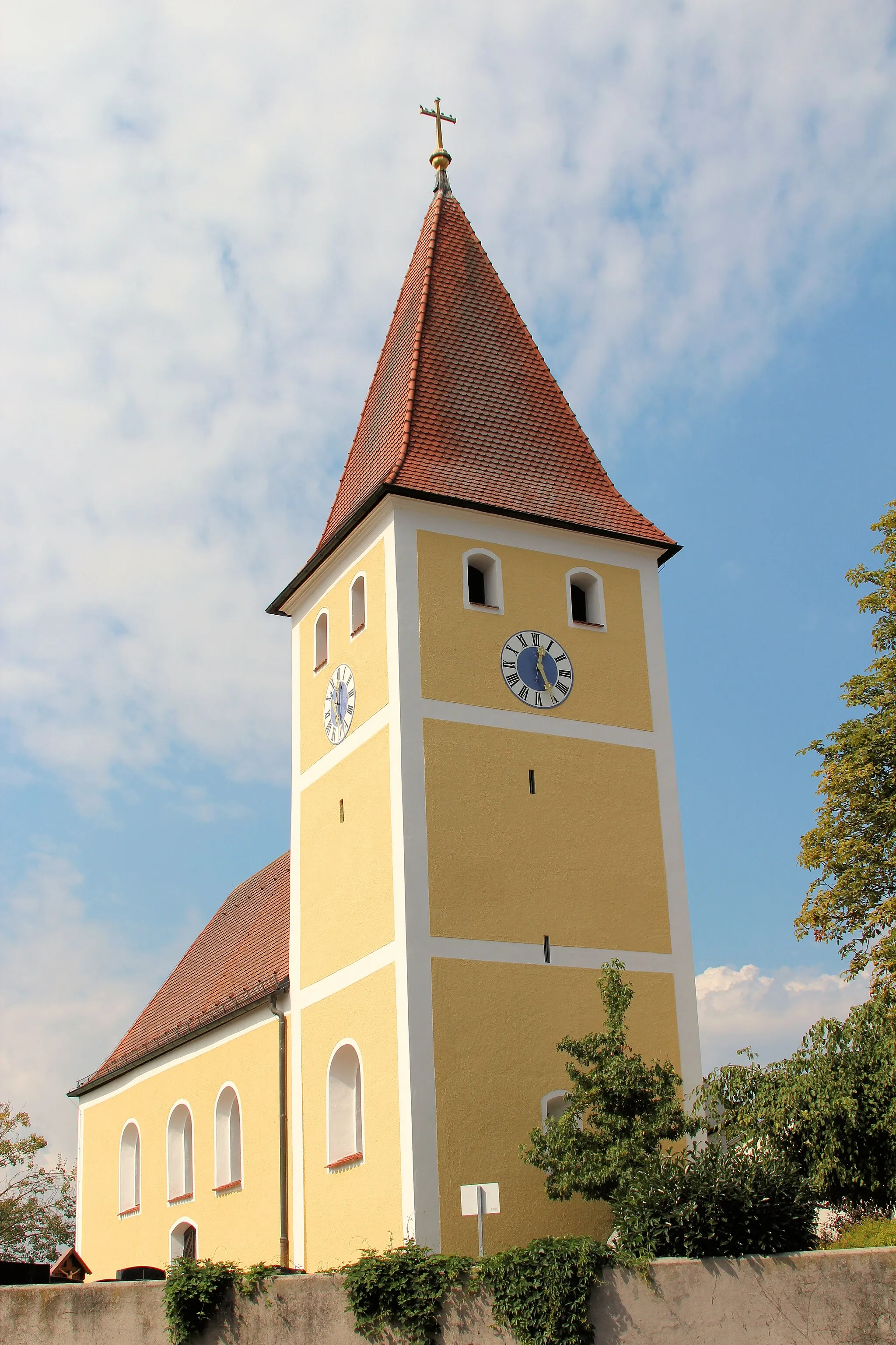 Photo showing: Kronstetten, Katholische Filialkirche St. Johannes Baptist und Evangelist; Schwandorf, Landkreis Schwandorf, Oberpfalz, Bayern