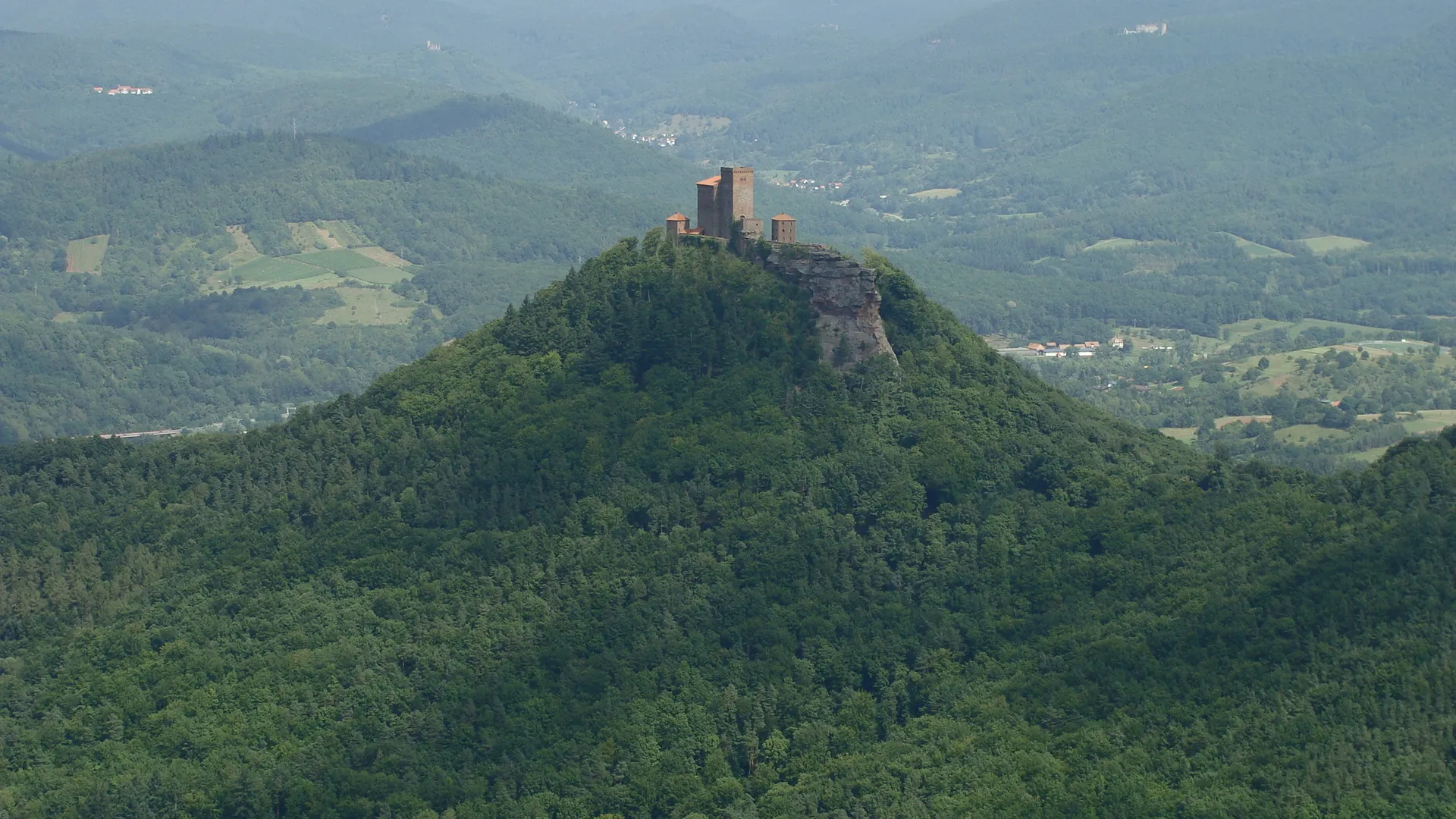 Photo showing: Burg Trifels auf dem Sonnenberg im Wasgau/Pfälzerwald