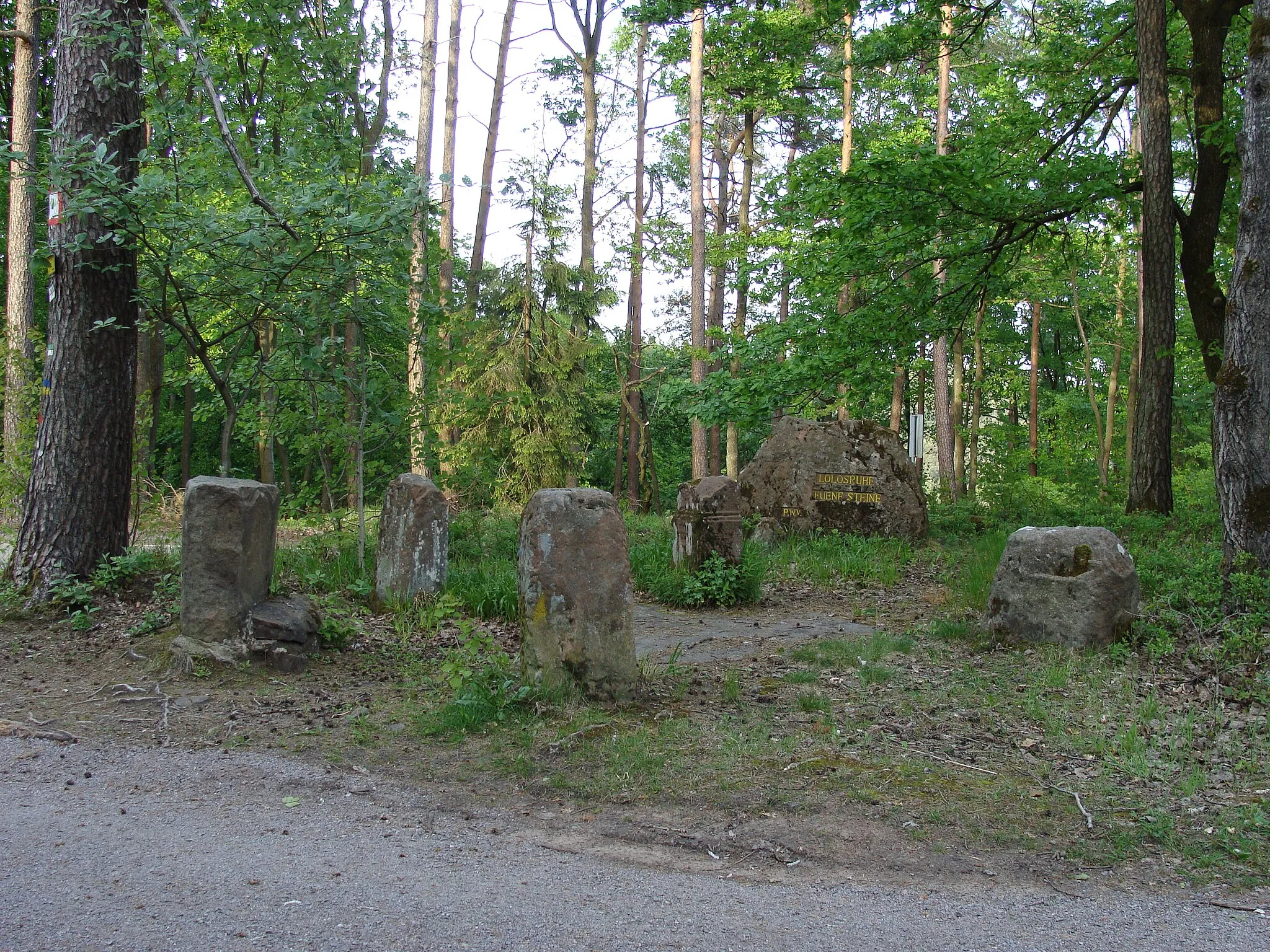 Photo showing: Lolosruhe Fünf Steine - Ritterstein 238