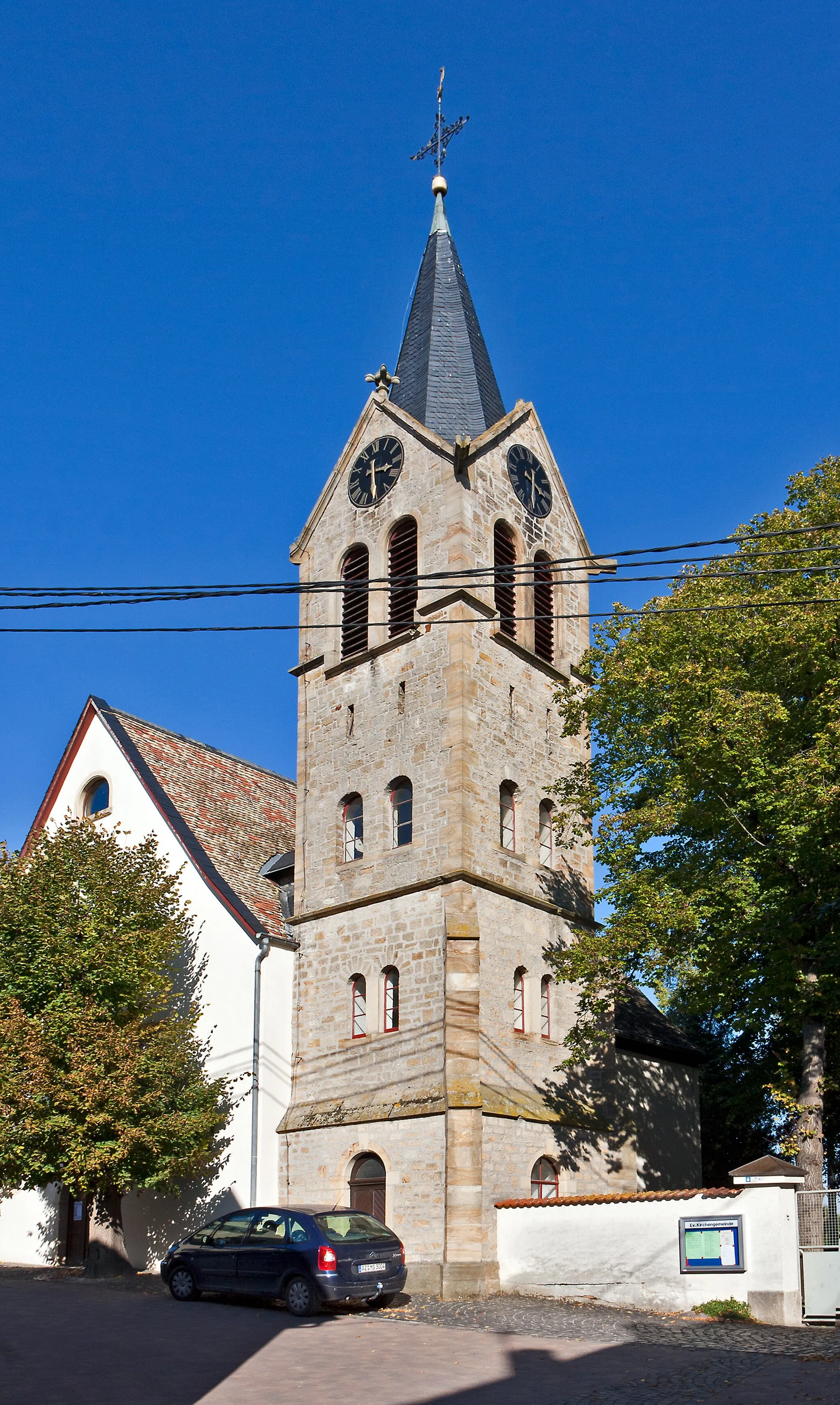 Photo showing: Biebelnheim, Evangelische Kirche, spätbarocker Saalbau, bezeichnet 1770, Sandsteinquaderturm, 1901
