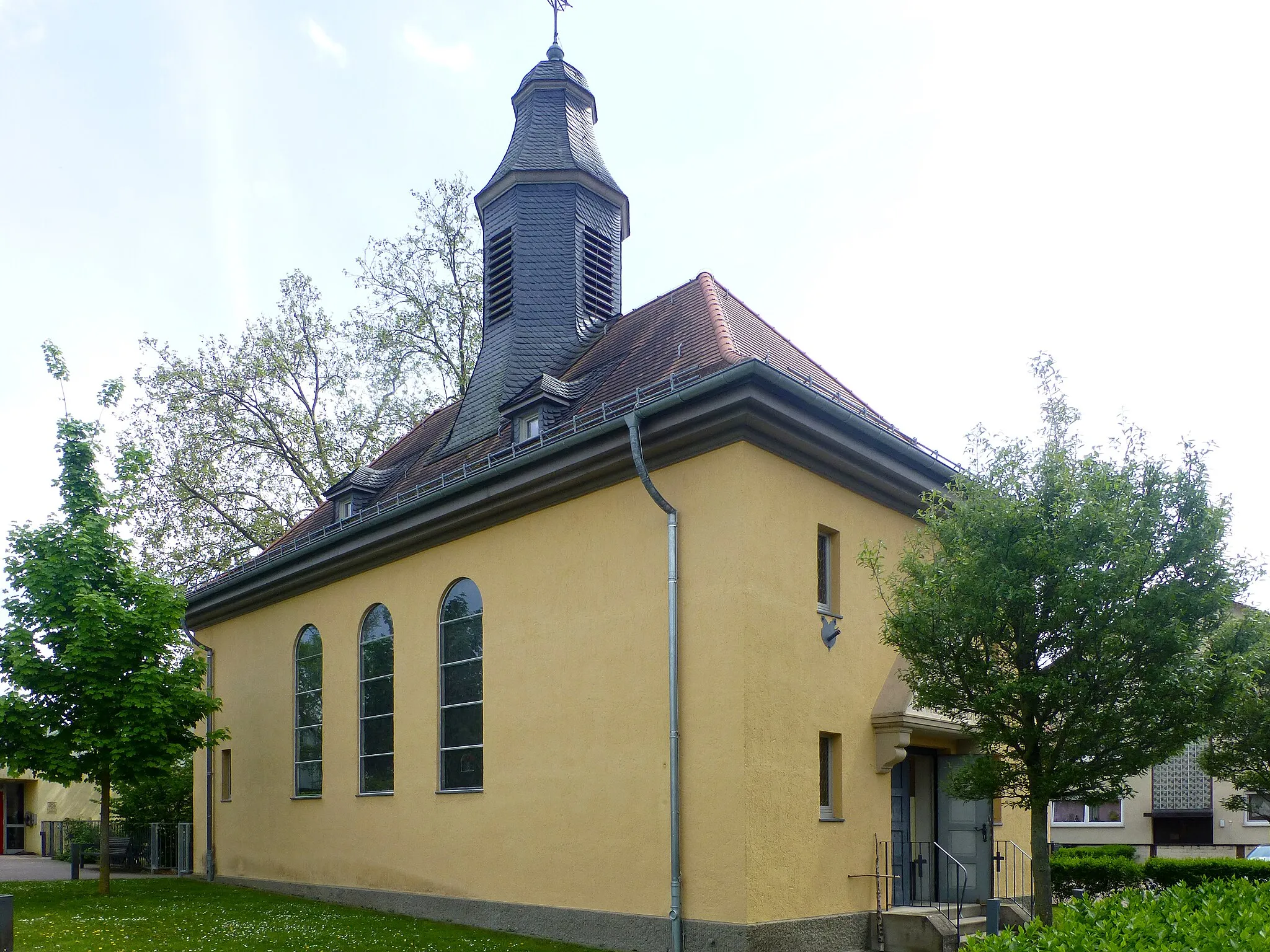Photo showing: Evangelische Gustav-Adolf-Kirche in Lampertheim-Hüttenfeld