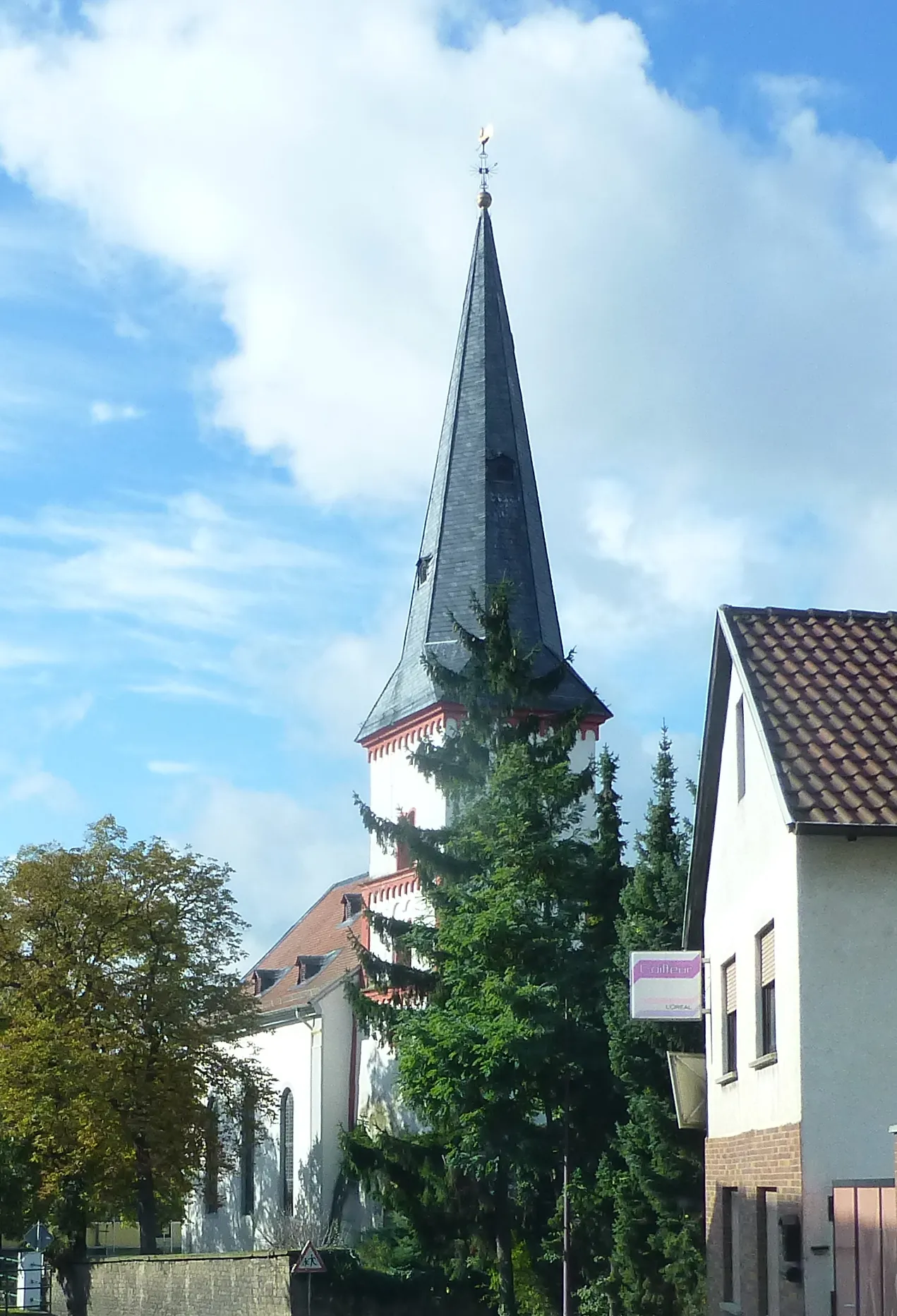 Photo showing: Wonsheim - ev. Kirche St. Lambert