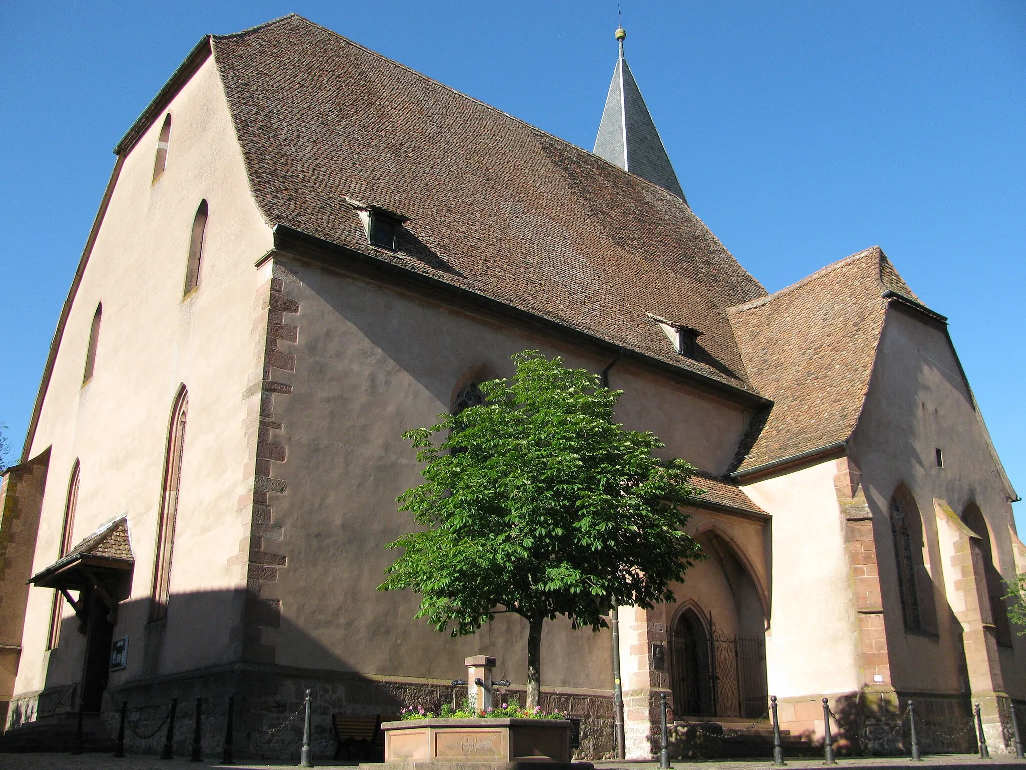 Photo showing: St John's church.