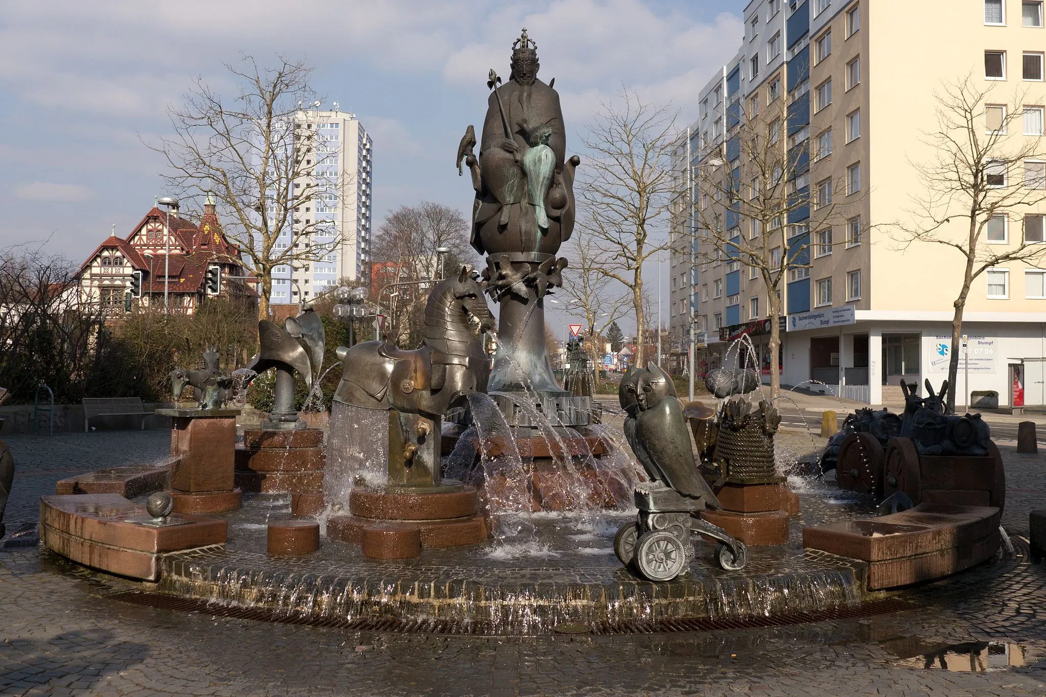 Photo showing: Kaiserbrunnen am Mainzer Tor in Kaiserslautern