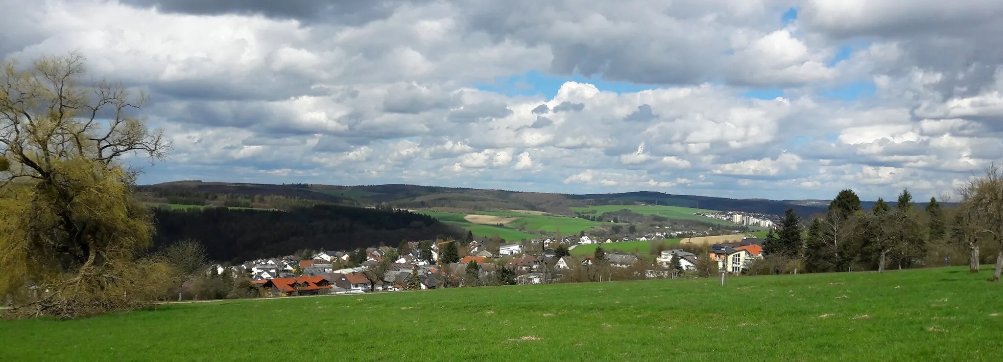 Photo showing: View from above Seitzenhahn to the north-east