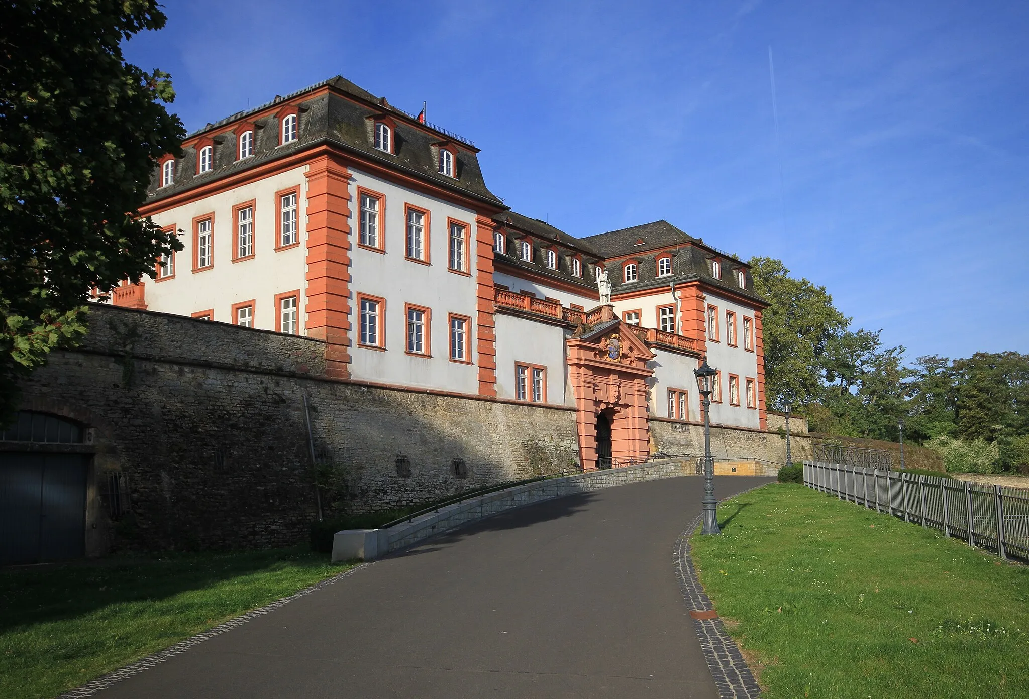 Photo showing: Kommandantenbau der Zitadelle Mainz