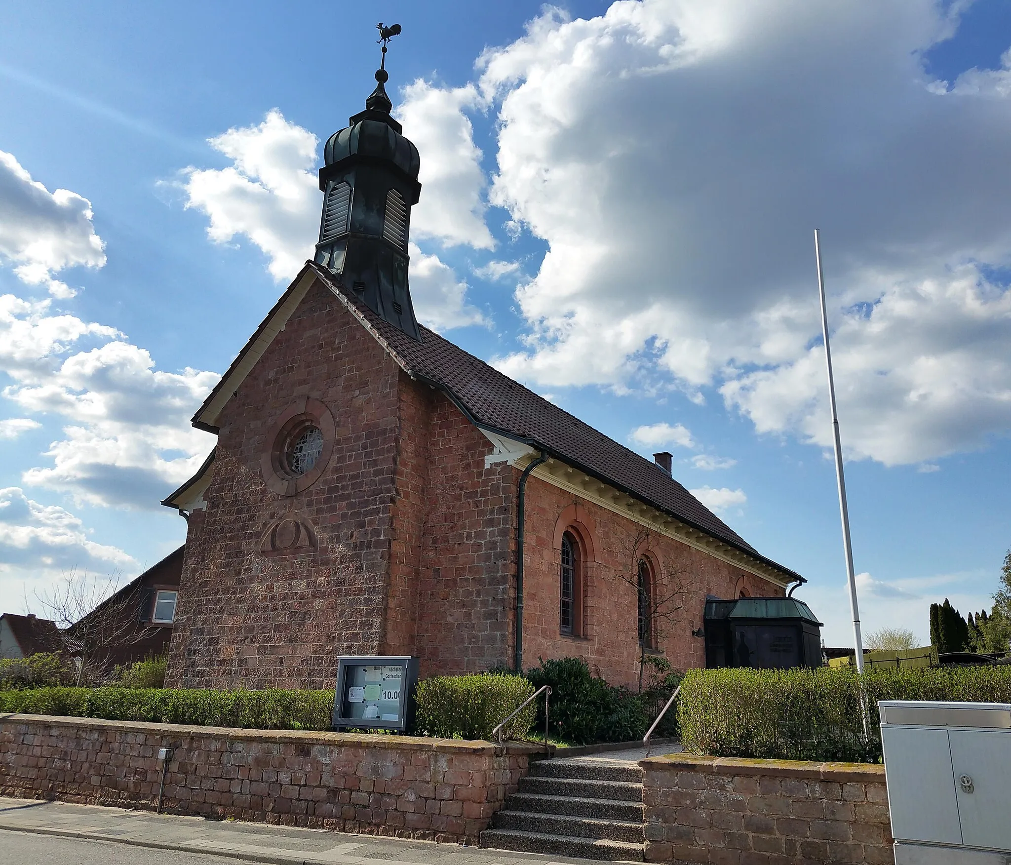 Photo showing: Evangelische Pfarrkirche Dansenberg