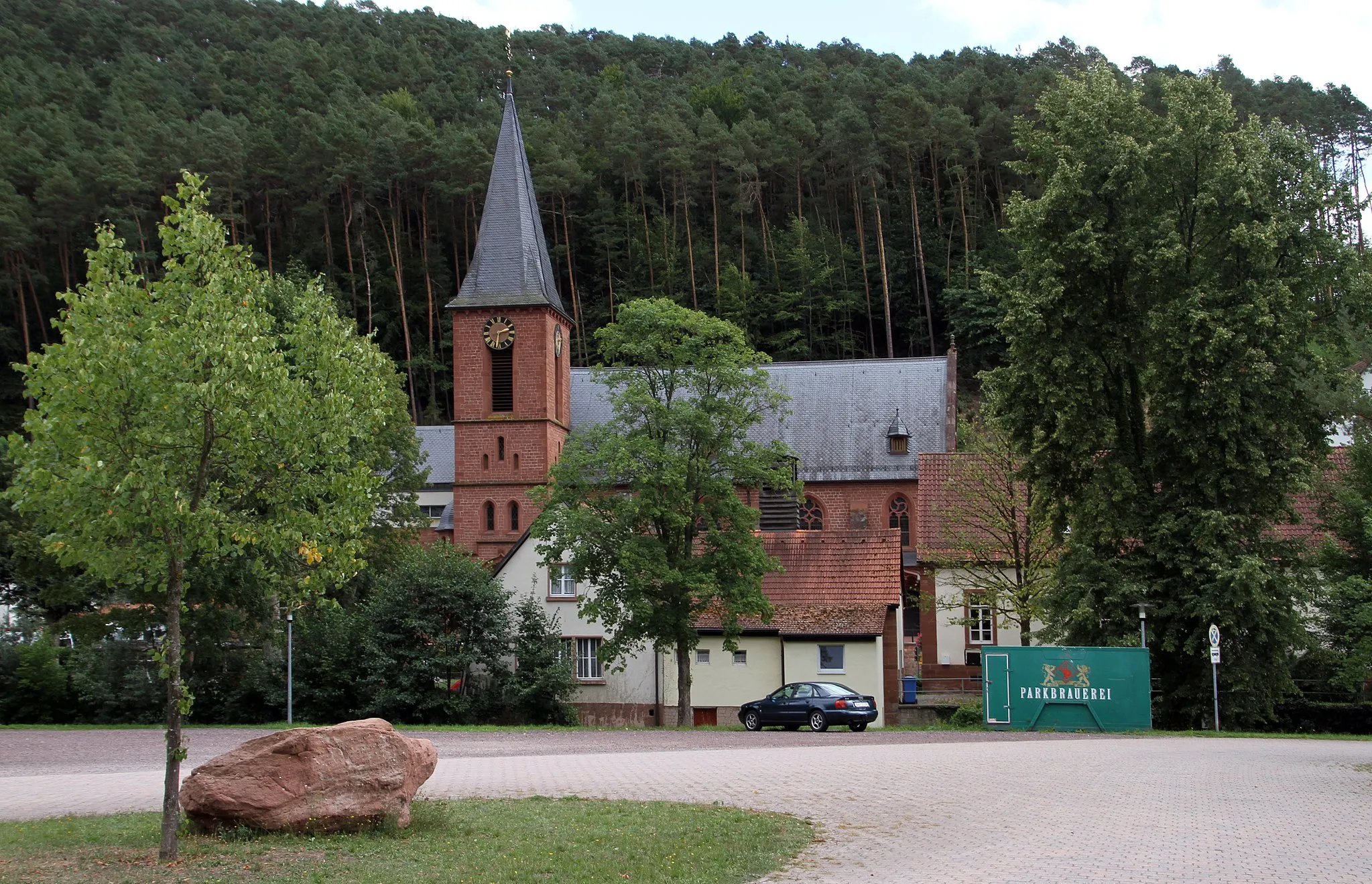 Photo showing: Erfweiler, Winterbergstraße 58; Katholische Kirche St. Wolfgang; neugotischer Saalbau, 1900, Architekt Wilhelm Schulte I., Neustadt an der Weinstraße.