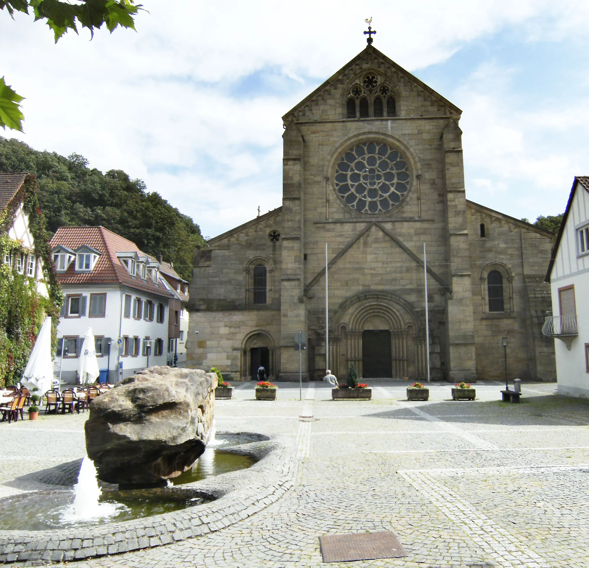 Photo showing: Kirchstraße 3: Simultanpfarrkirche Mariä Himmelfahrt; ehemalige Zisterzienserklosterkirche, spätromanische kreuzförmige Pfeilerbasilika, 1168 bis 1254