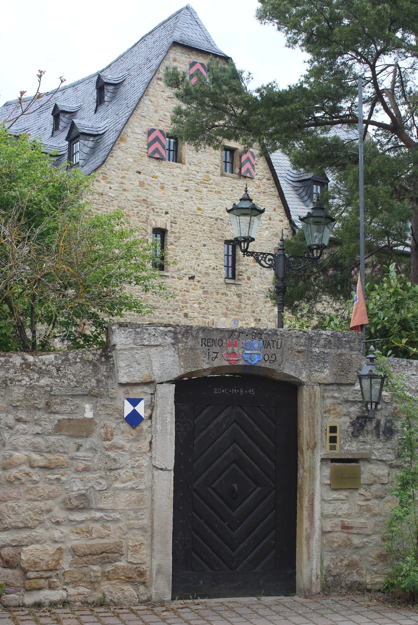 Photo showing: Armsheim, the castle