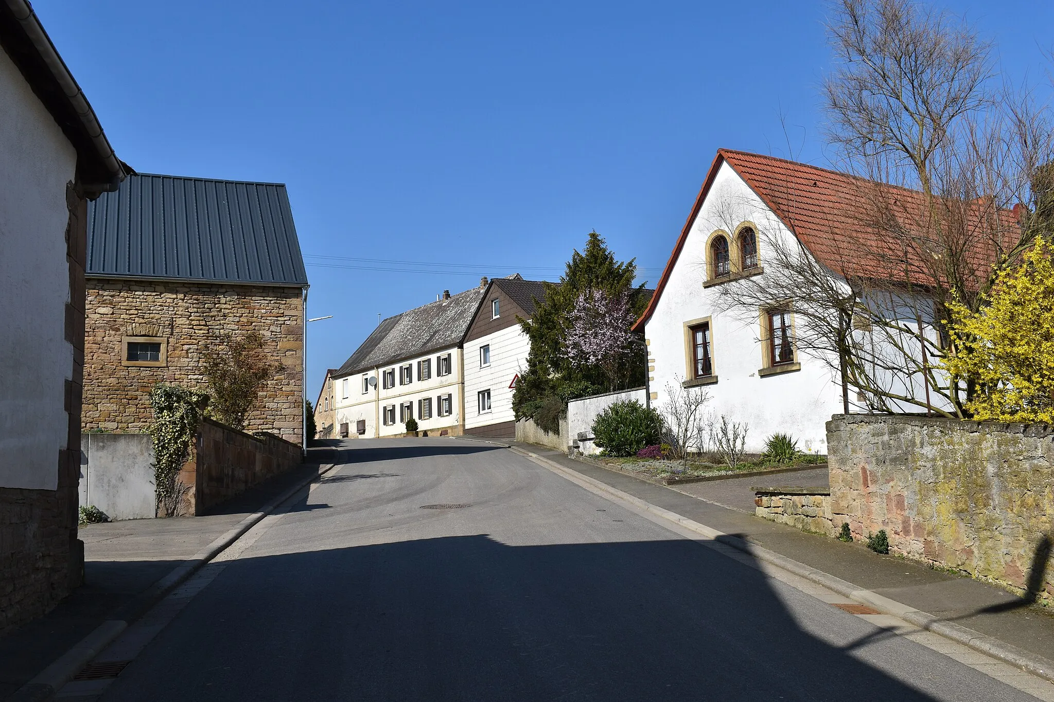 Photo showing: Schmalfelderhof, Brunnenstraße