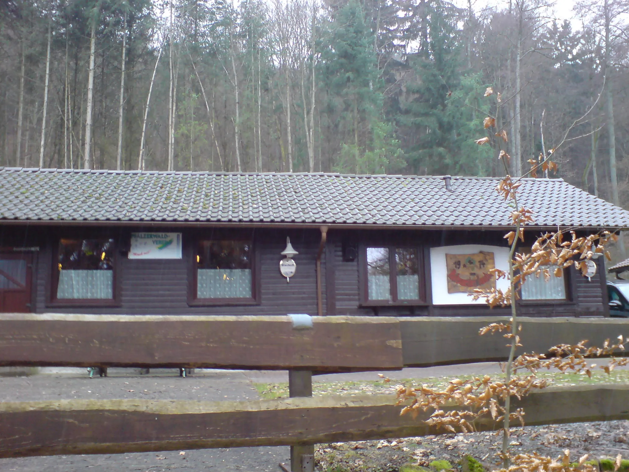 Photo showing: PWV-Hütte vorm Selberg auf dem Selberg bei Rutsweiler.