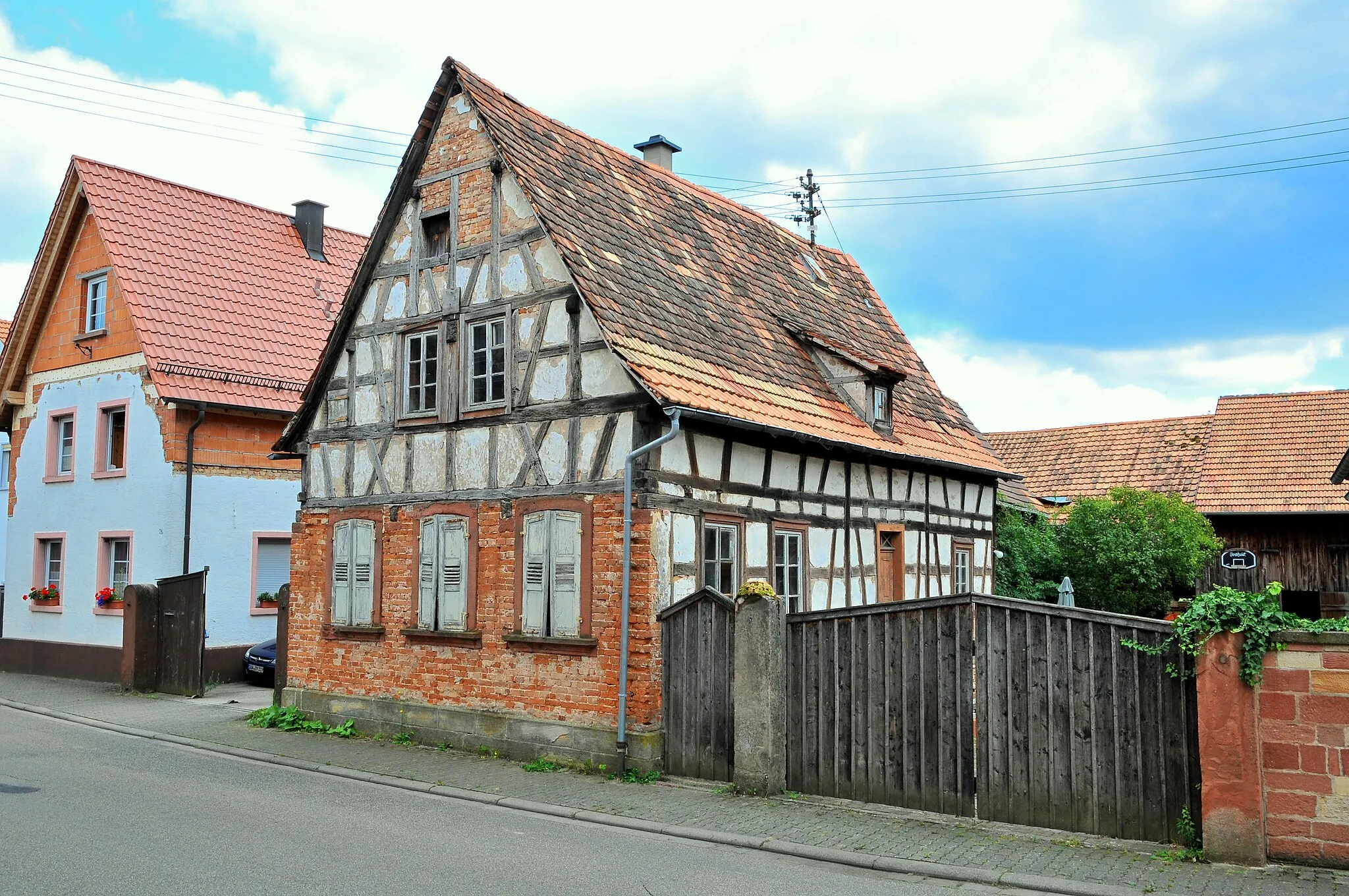 Photo showing: Der Hakenhof, ein eingeschossiges Fachwerkhaus, teilweise massiv, Kniestock, um 1800 erbaut.