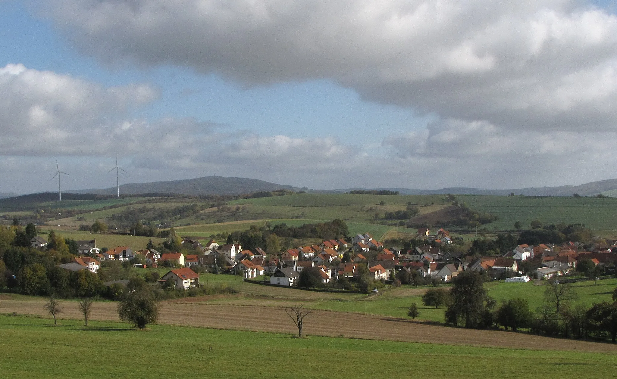 Photo showing: Blick auf den Ort Wahnwegen (Kreis Kusel)