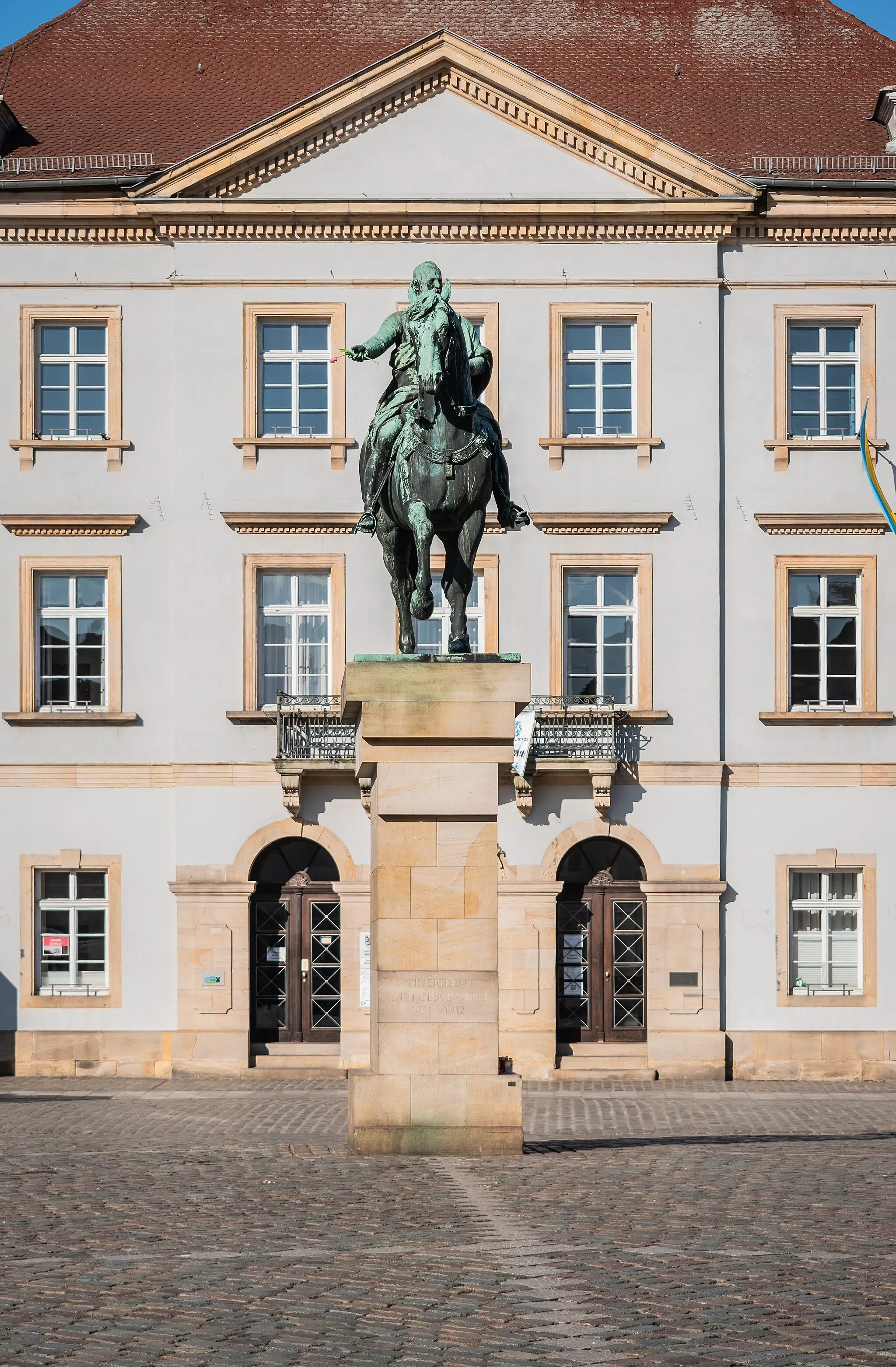 Photo showing: Equestrian statue of Luitpold of Bavaria in Landau in der Pfalz, Rhineland-Palatinate, Germany