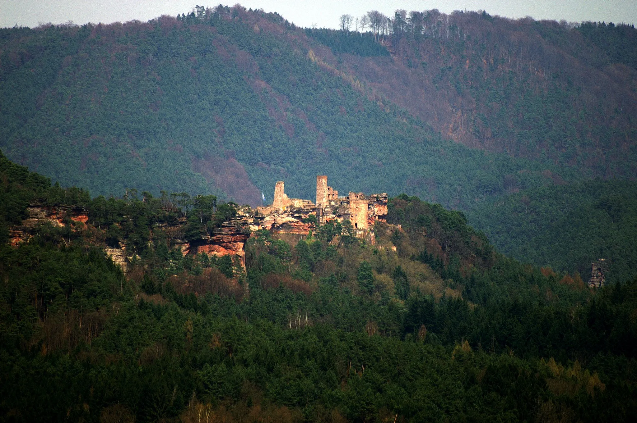 Photo showing: Ruine der Dahner Burgengruppe (Alt Dahn)