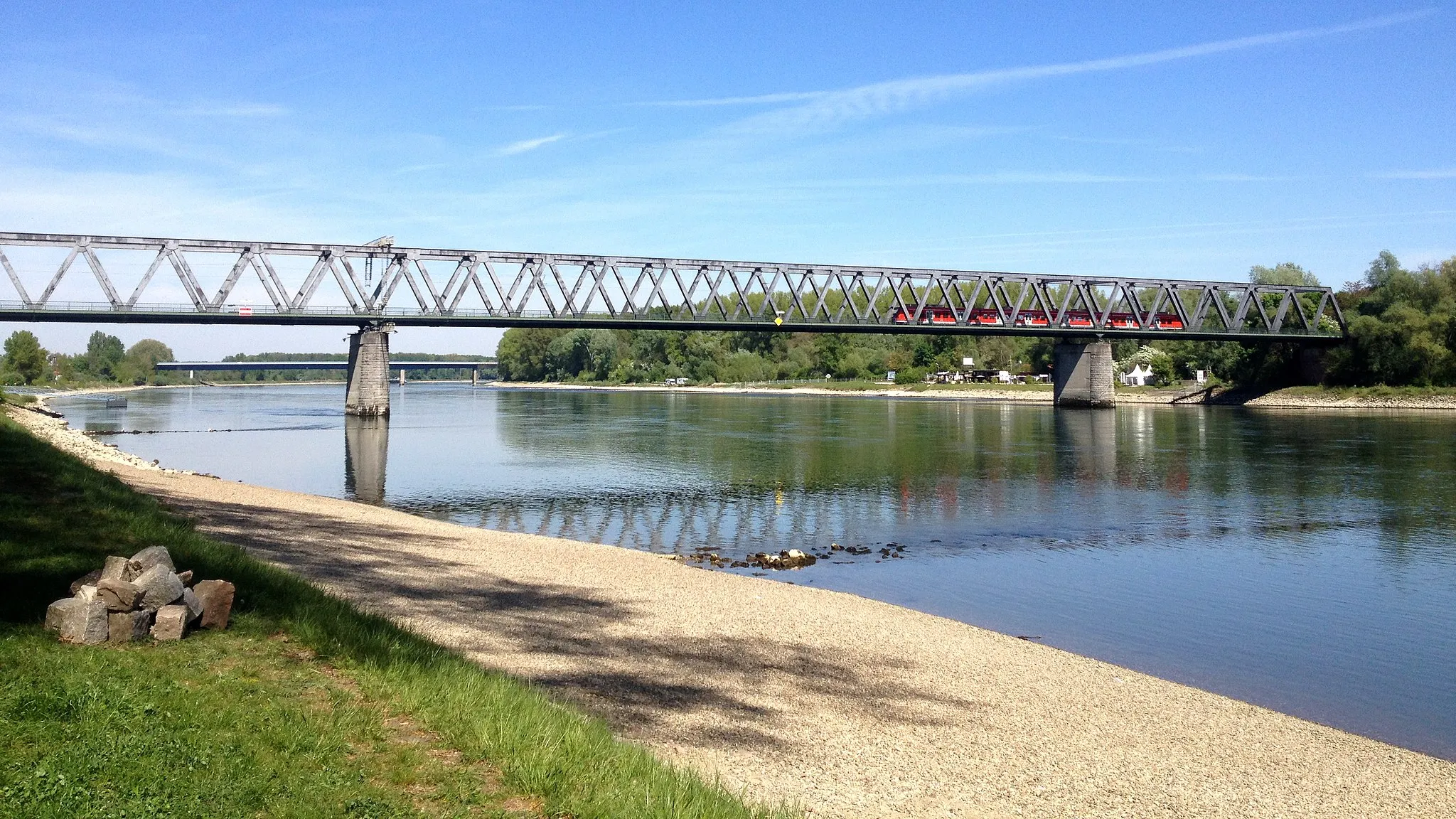 Photo showing: Rheinbrücke (Eisenbahnverkehr) in Germersheim