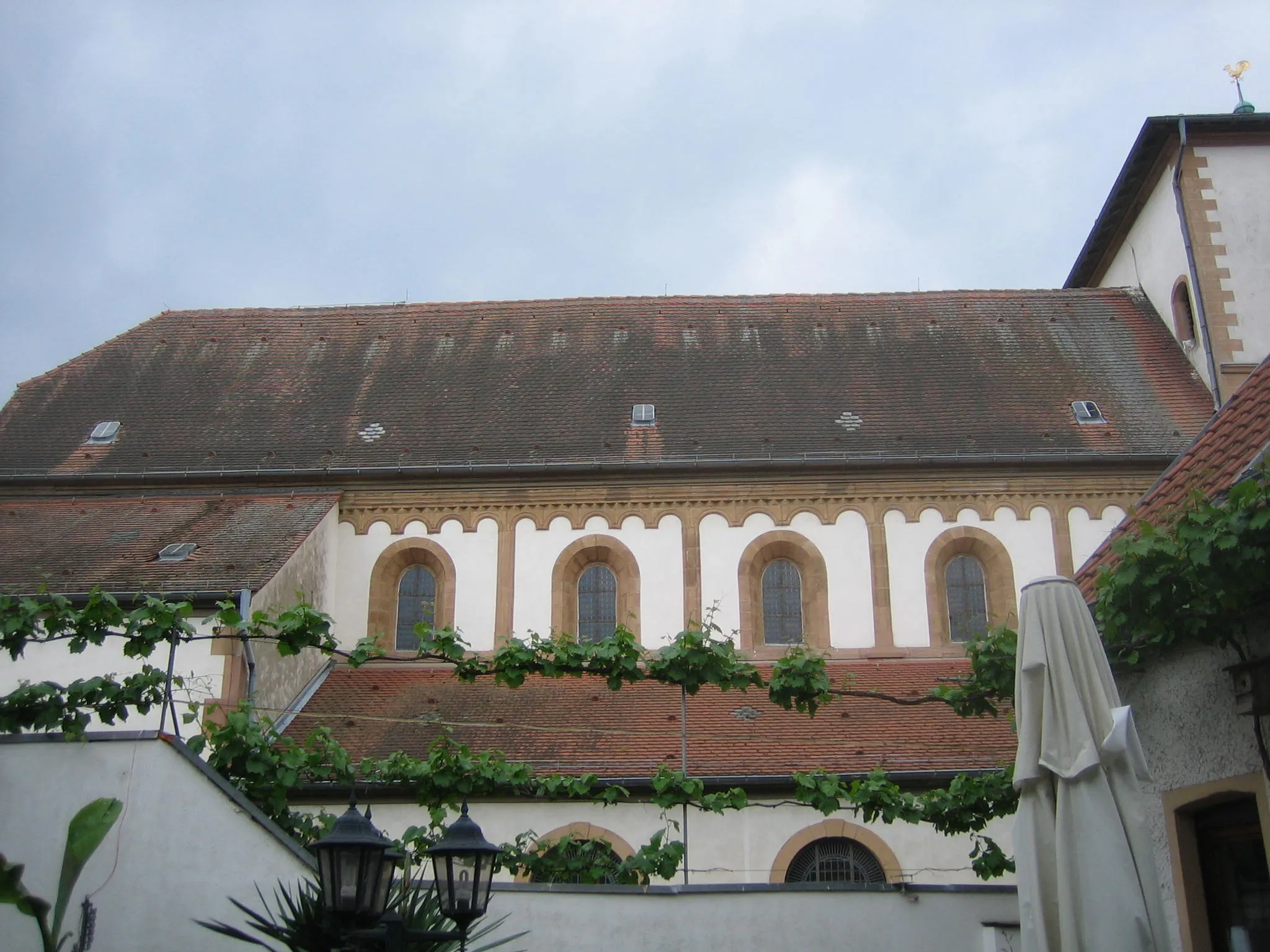 Photo showing: Basilika St. Lambert Langhaus; Nordseite
