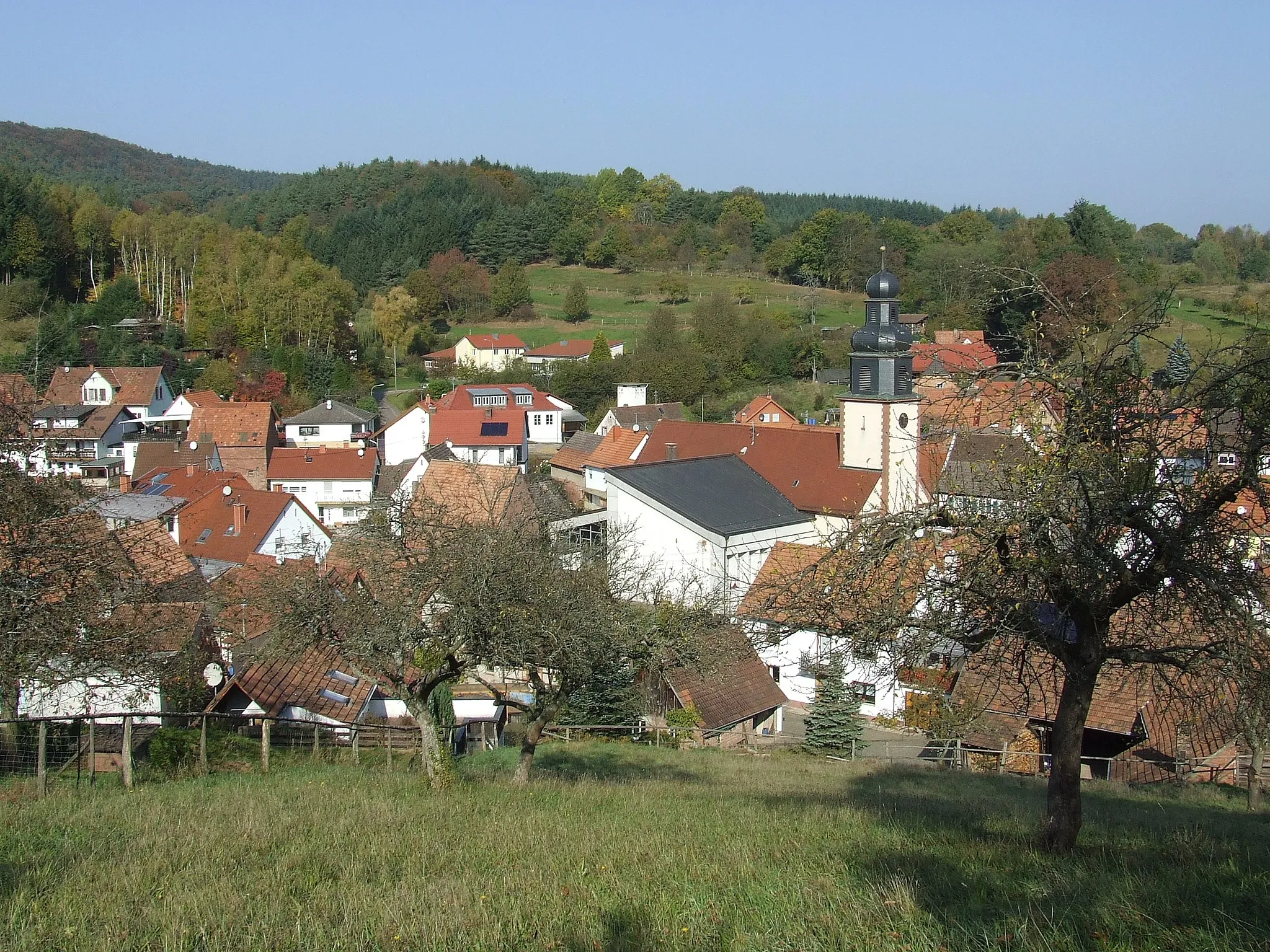 Photo showing: Schwanheim - Ortsmitte