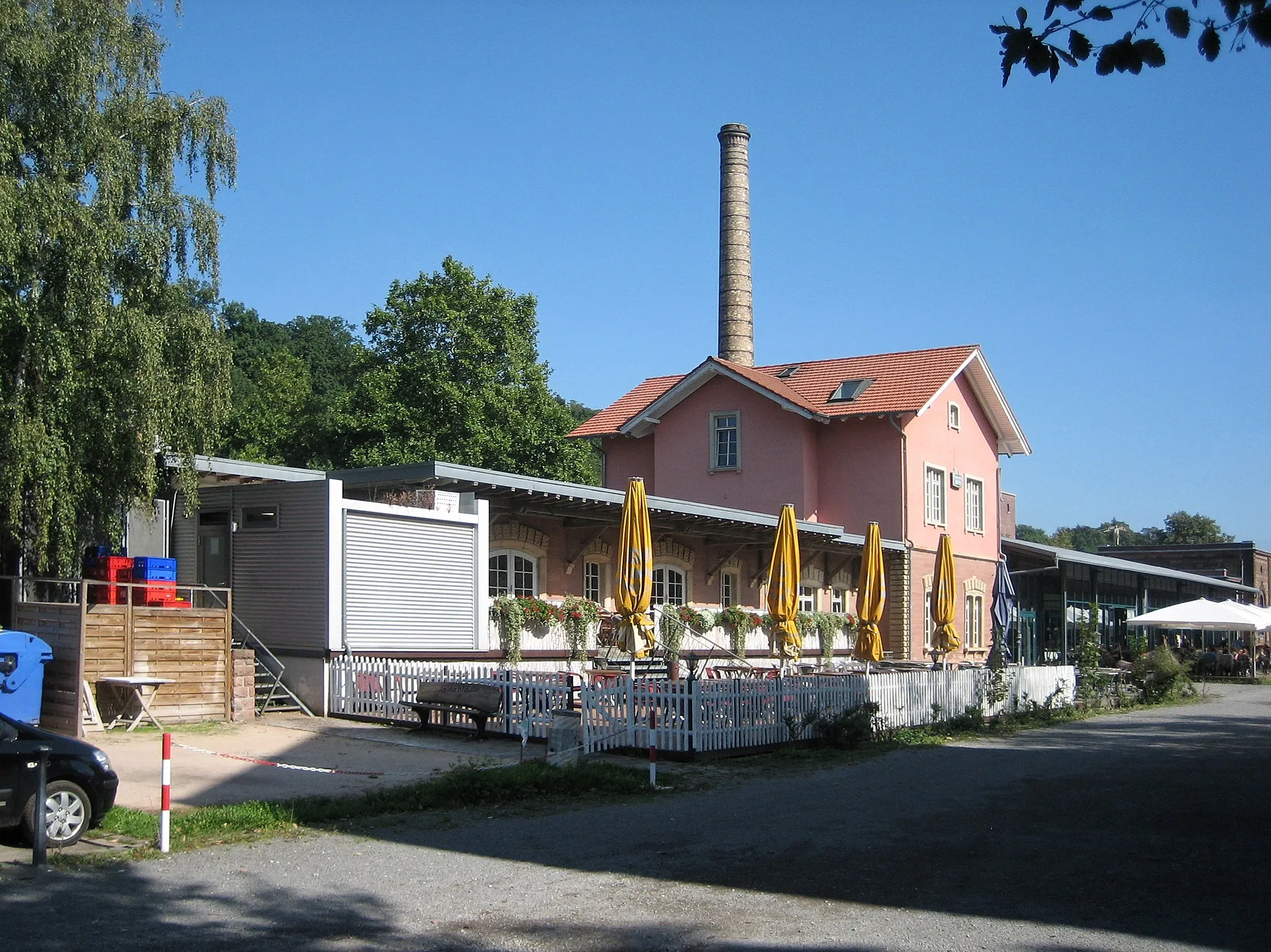 Photo showing: Empfangsgebäude des früheres Kaiserslauterer Westbahnhofs