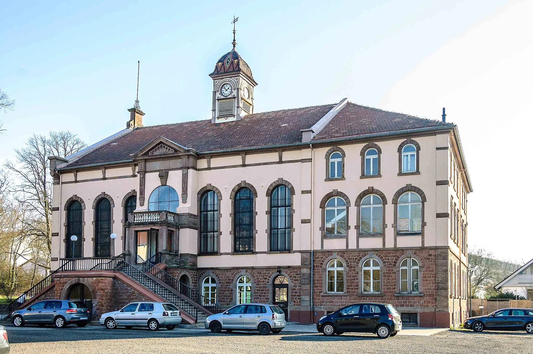 Photo showing: Weierhof Aula