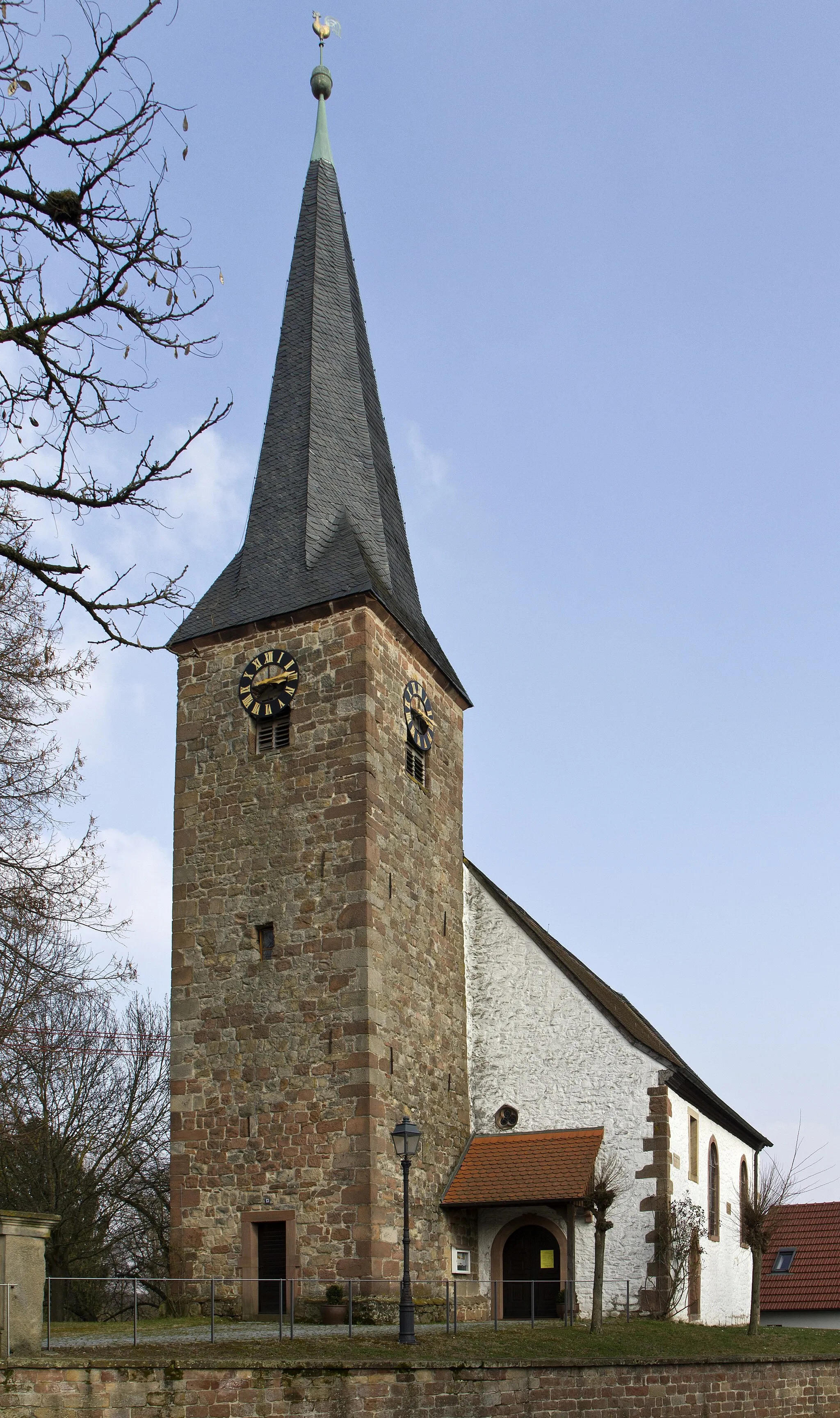 Photo showing: Heuchelheim-Klingen, Ortsteil Klingen, Protestantische Kirche