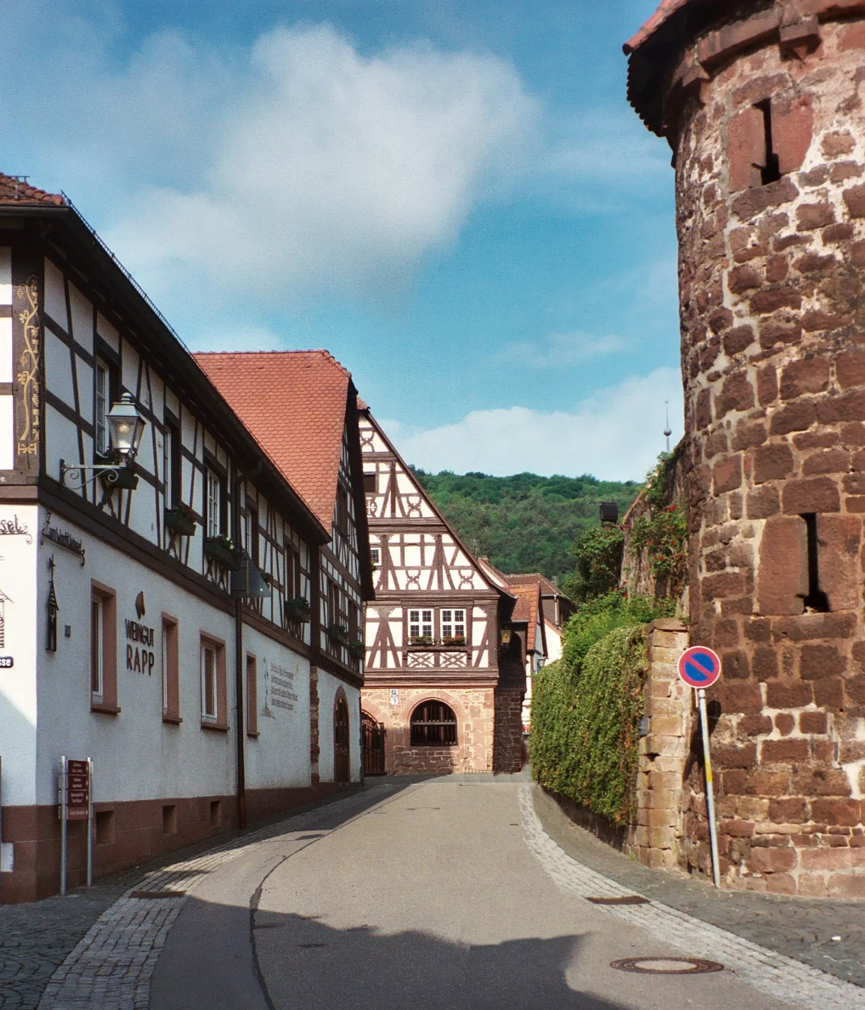 Photo showing: Dörrenbach, view to the town hall