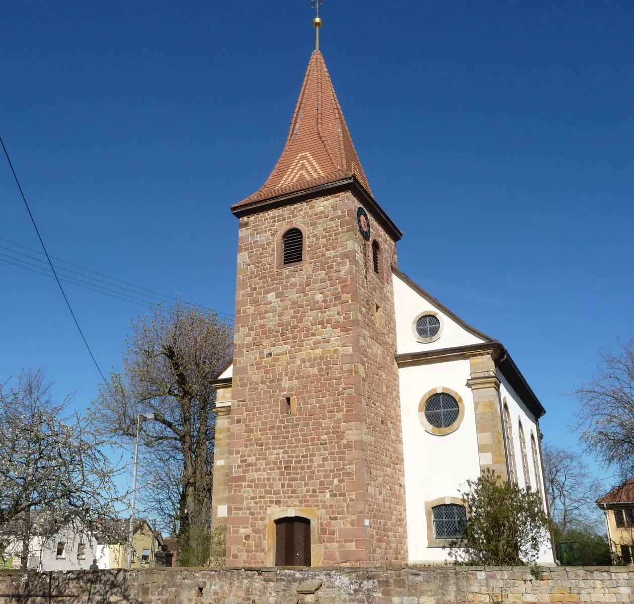 Photo showing: protestantische Kirche in Freimersheim am Palmsonntag 2012