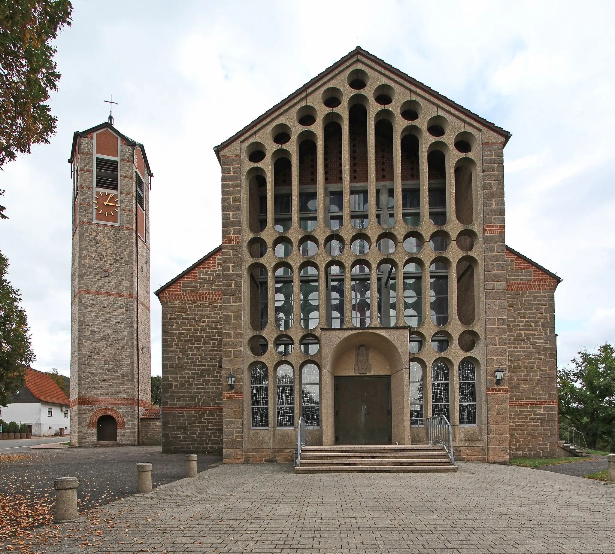 Photo showing: Church of Holy Cross in Merzalben.