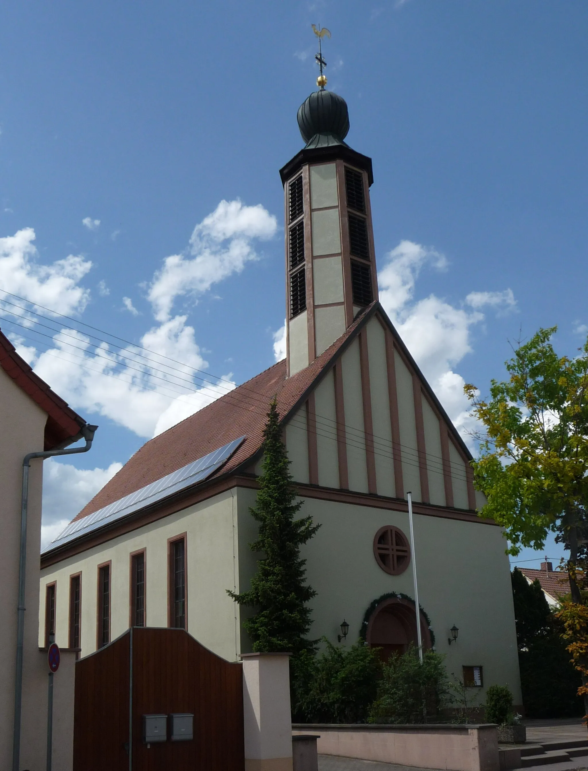 Photo showing: Christuskirche in Heßheim