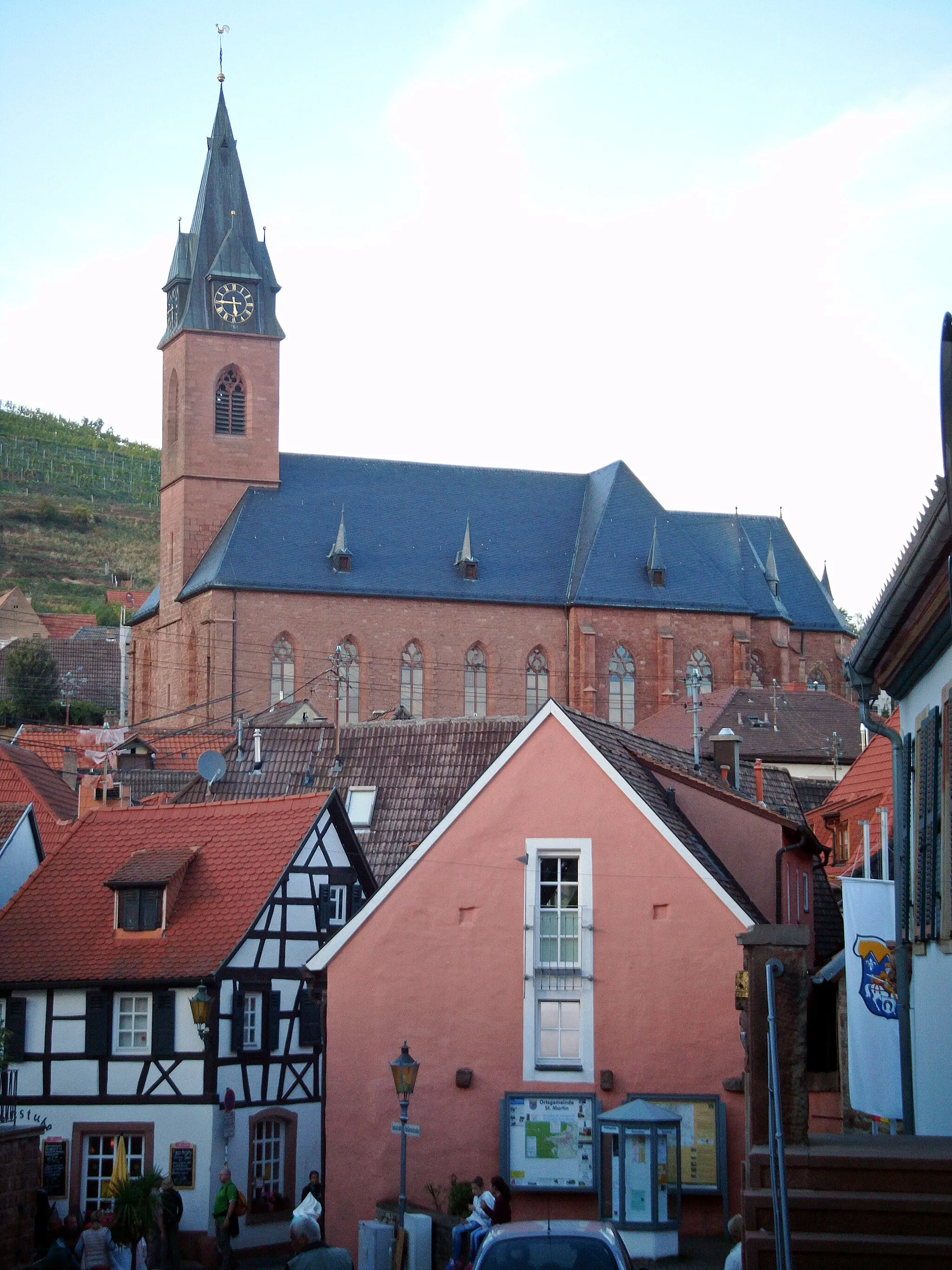 Photo showing: Kath. Kirche St. Martin, in St. Martin (Pfalz), Aufnahme von Süden