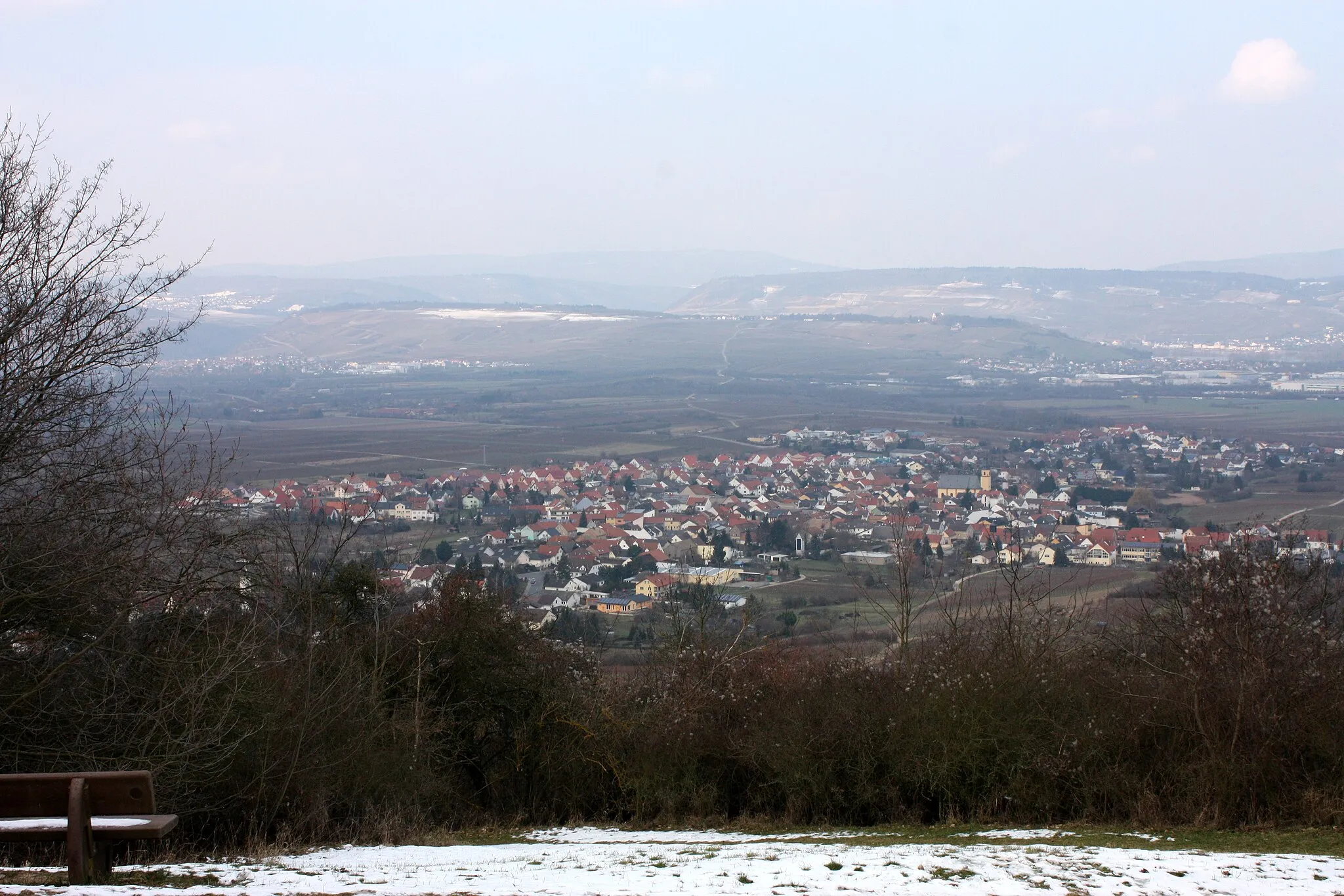 Photo showing: Blick auf Ockenheim, Jakobsberg, Ockenheim, Deutschland