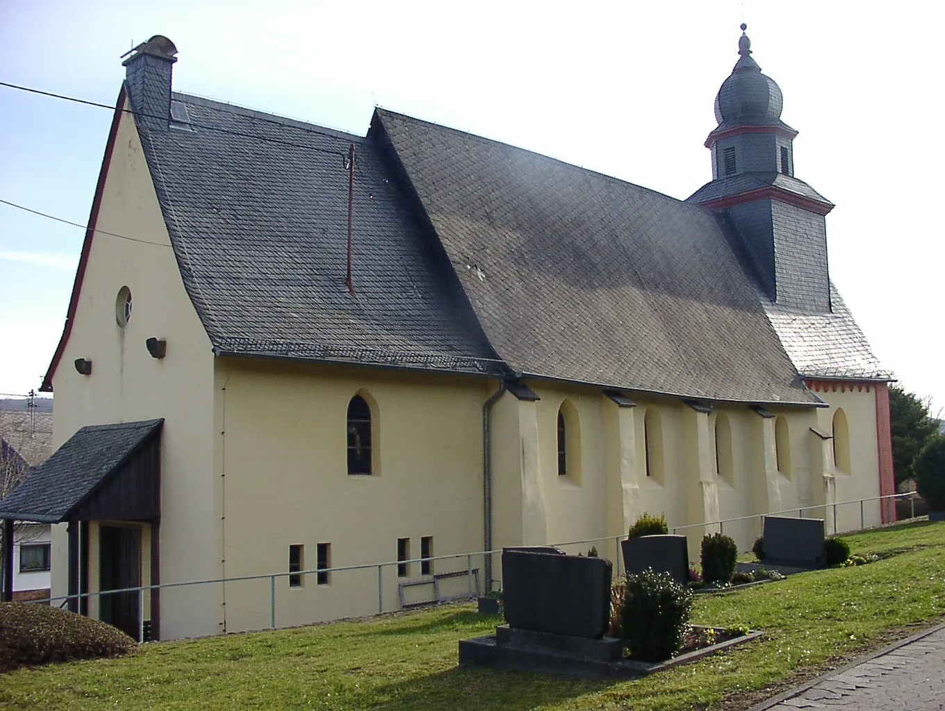Photo showing: Die Sankt Peter Kirche vom Bopparder Ortsbezirk Weiler