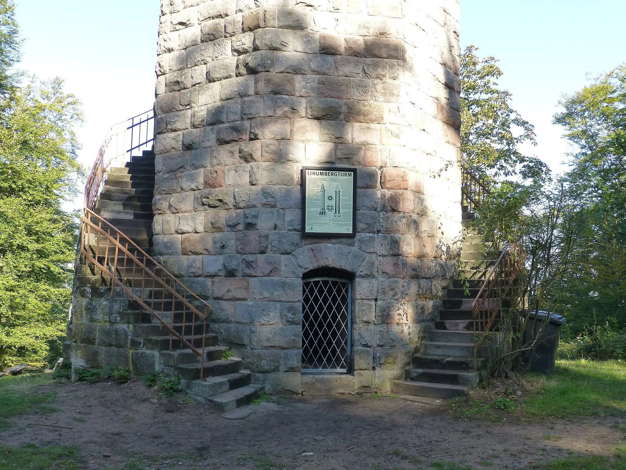 Photo showing: Humbergturm; Außentreppen zum rückwärtigen Hocheingang