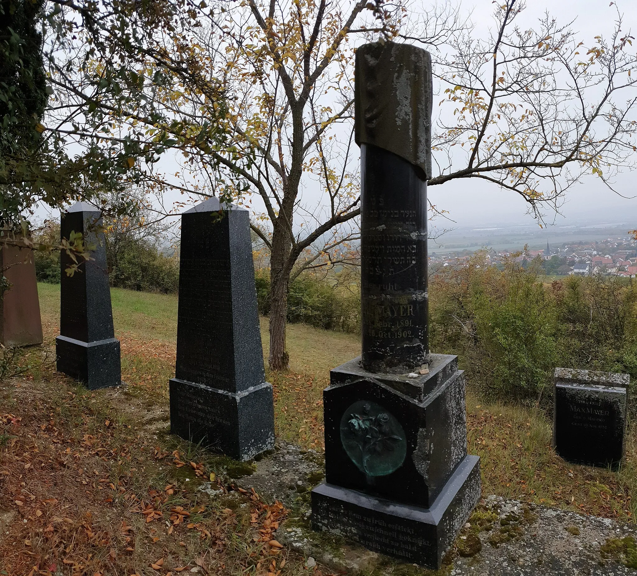 Photo showing: Dromersheim, Jewish cemetery