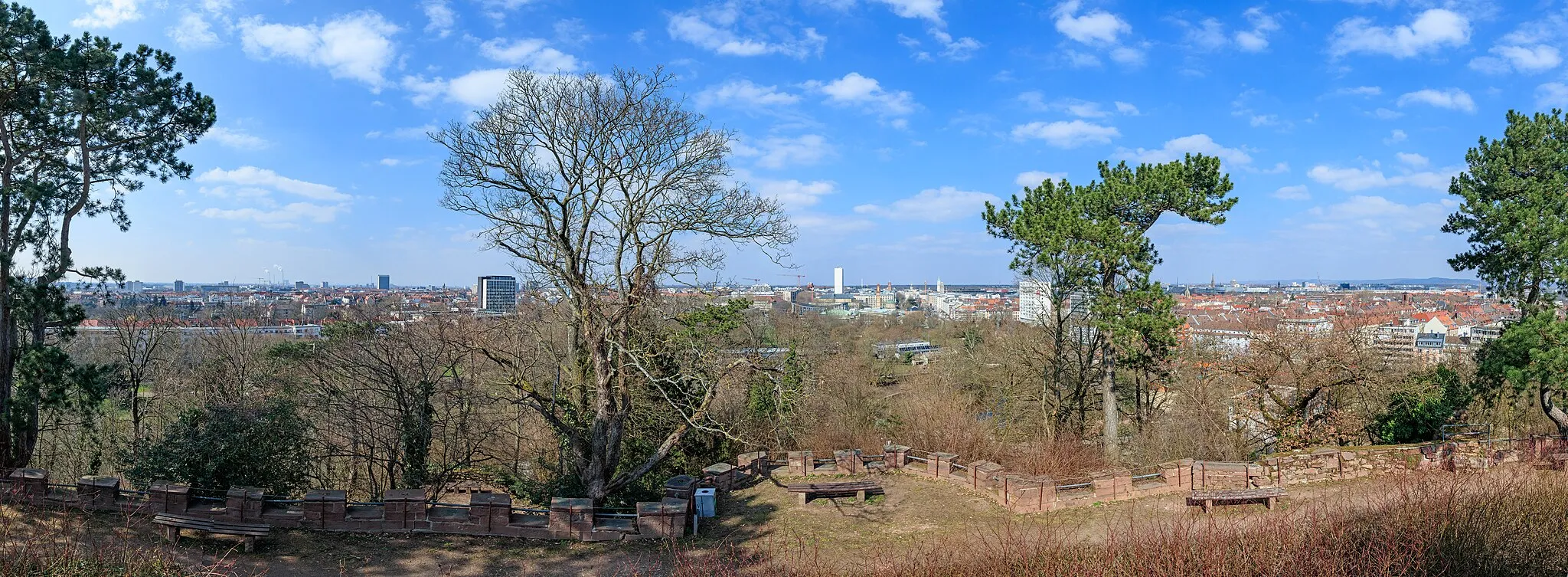 Photo showing: Panoramic view (West - North - East) from the Lauterberg, Karlsruhe, Germany.