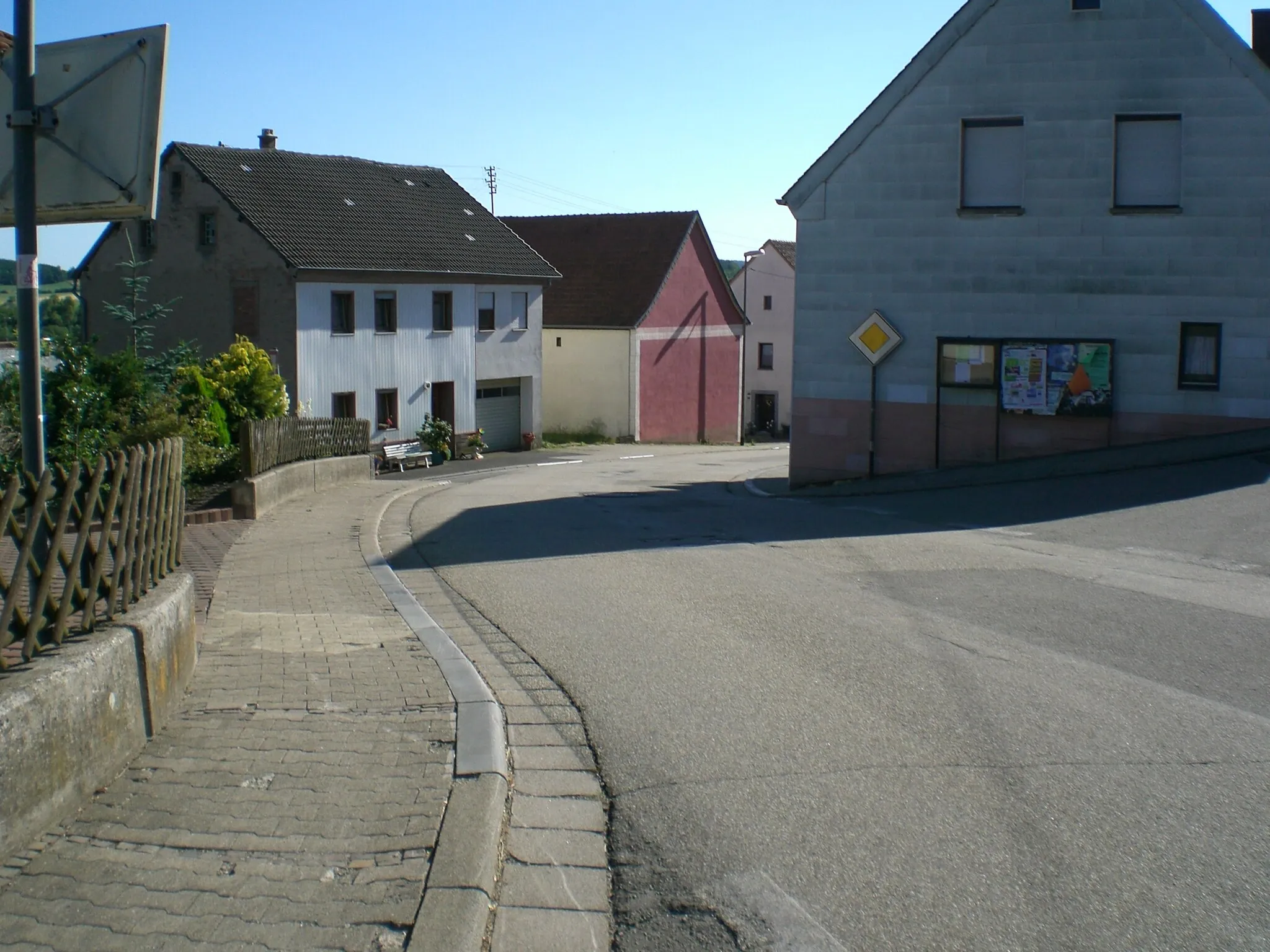 Photo showing: Hauptstraße in Reichweiler.