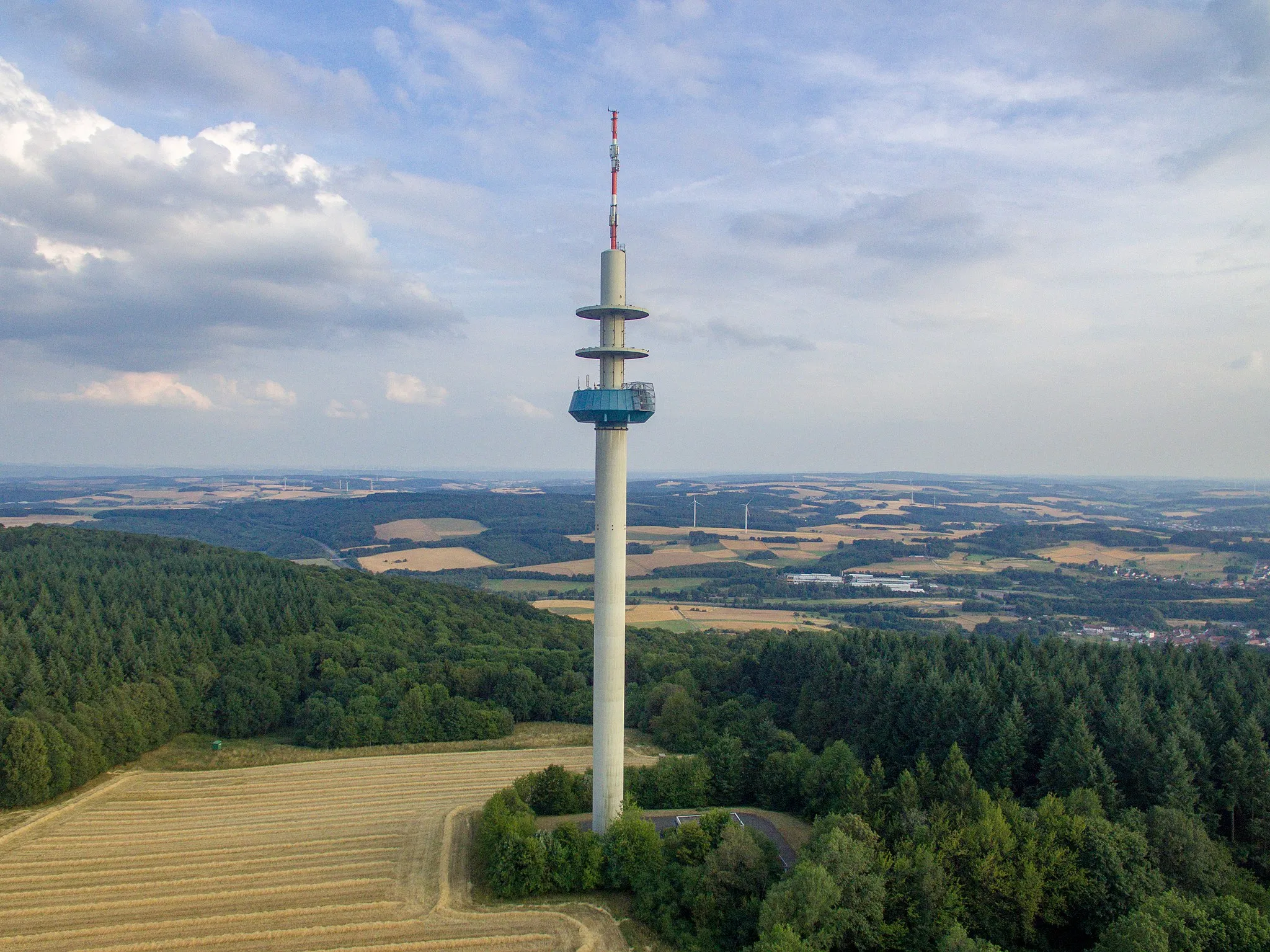 Photo showing: Fernmeldeturm Reichweiler auf dem Keufelskopf