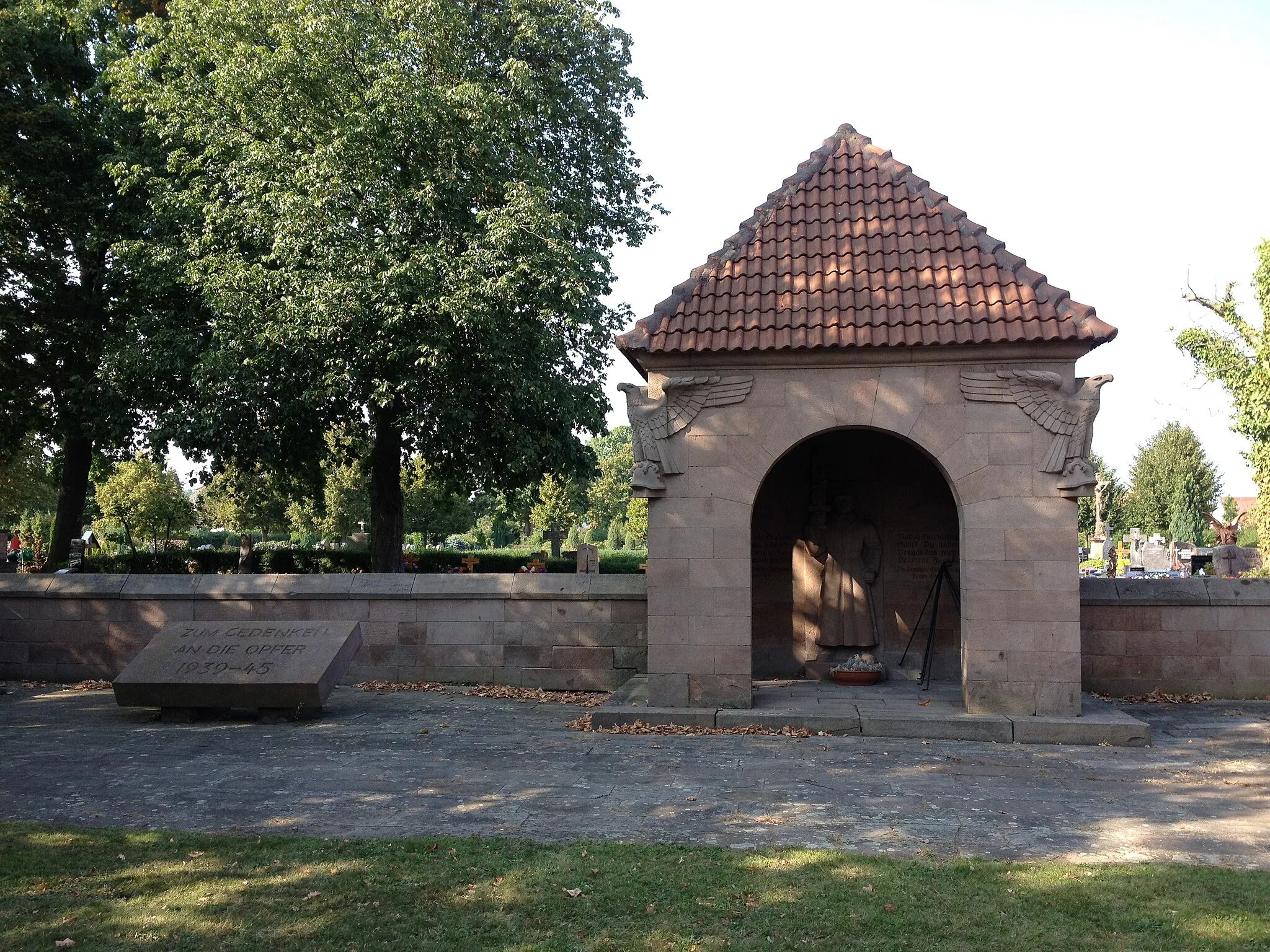 Photo showing: Kriegerdenkmal 1914/18: Kriegergedächtniskapelle