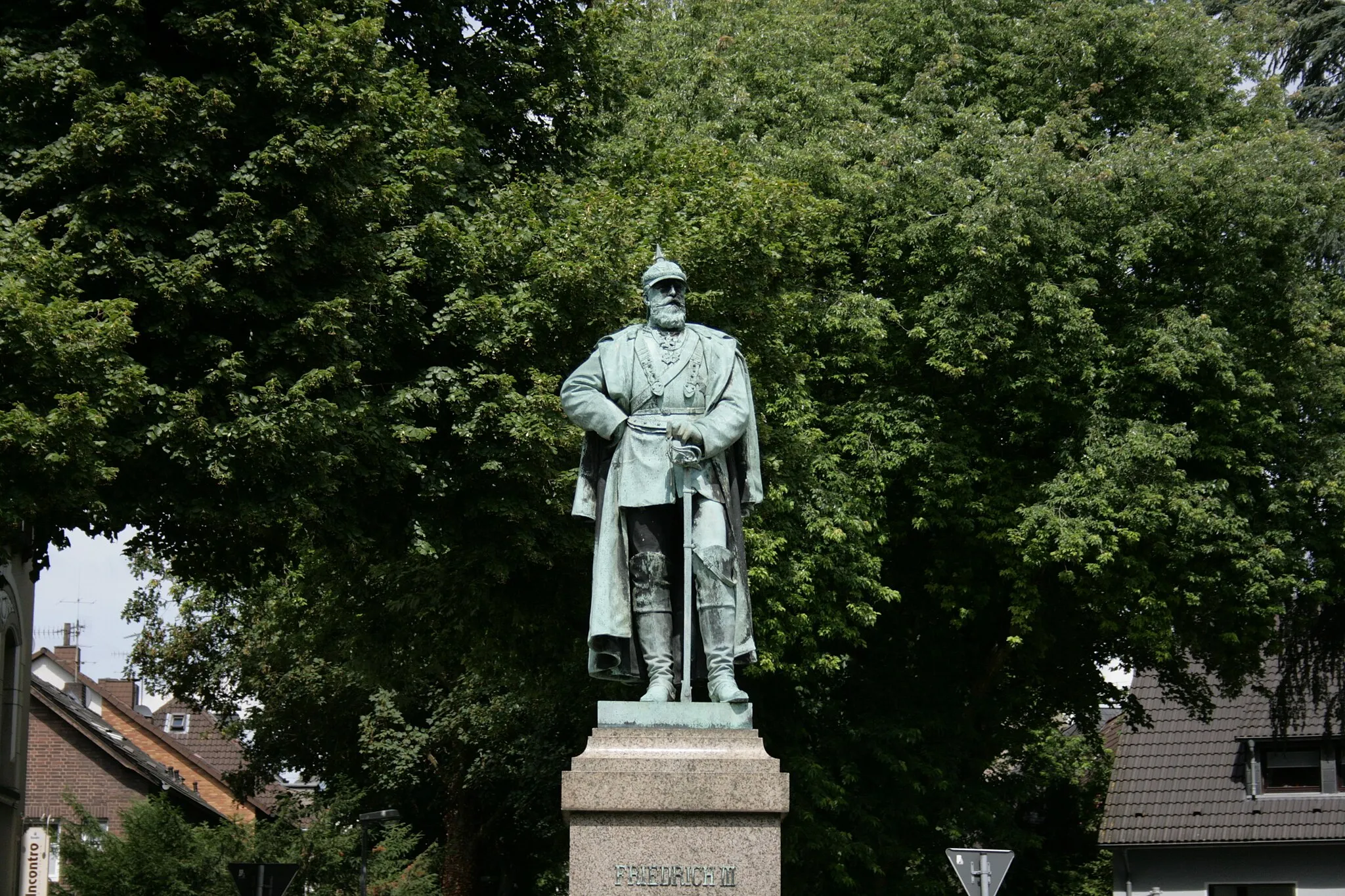 Photo showing: Denkmal für Friedrich III am Rondell in Essen-Werden