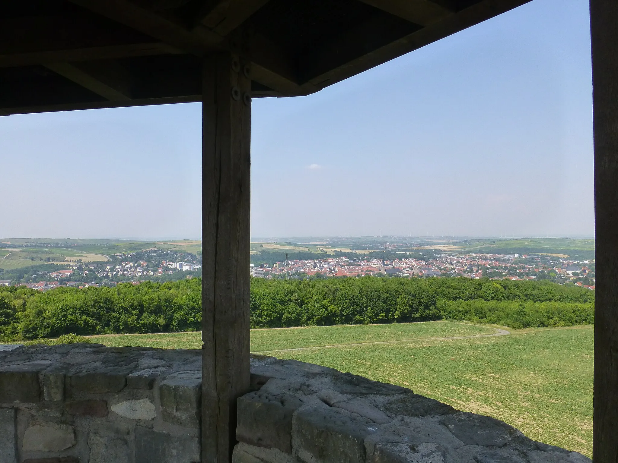 Photo showing: Blick von der Aussichtsplattform in Richtung Alzey