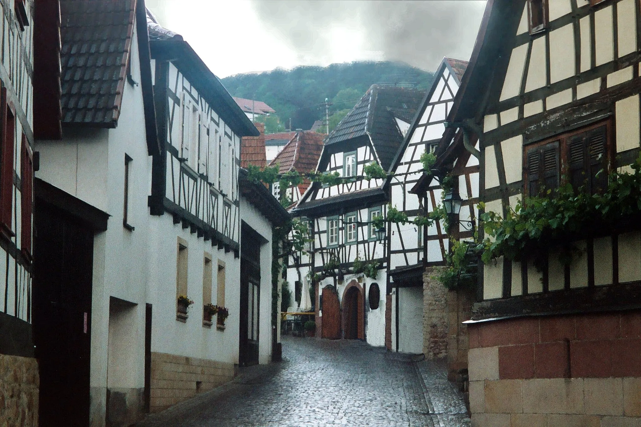 Photo showing: Gleiszellen (Pfalz), the Winzergasse