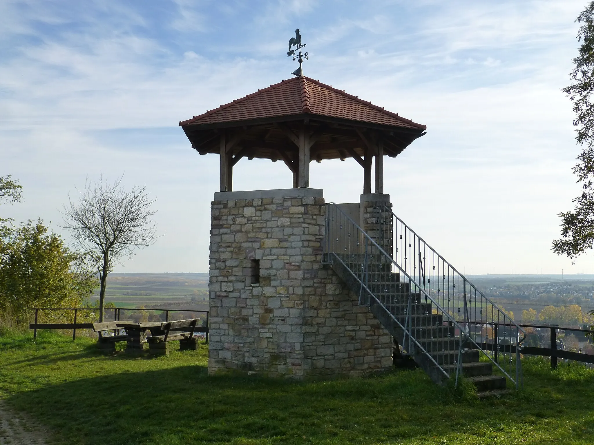 Photo showing: Schlossbergturm bei Harxheim