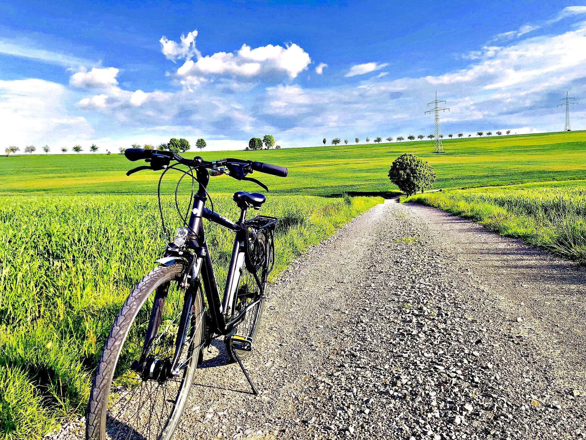 Photo showing: A bicycle ride on a sunny weekend just makes your day!