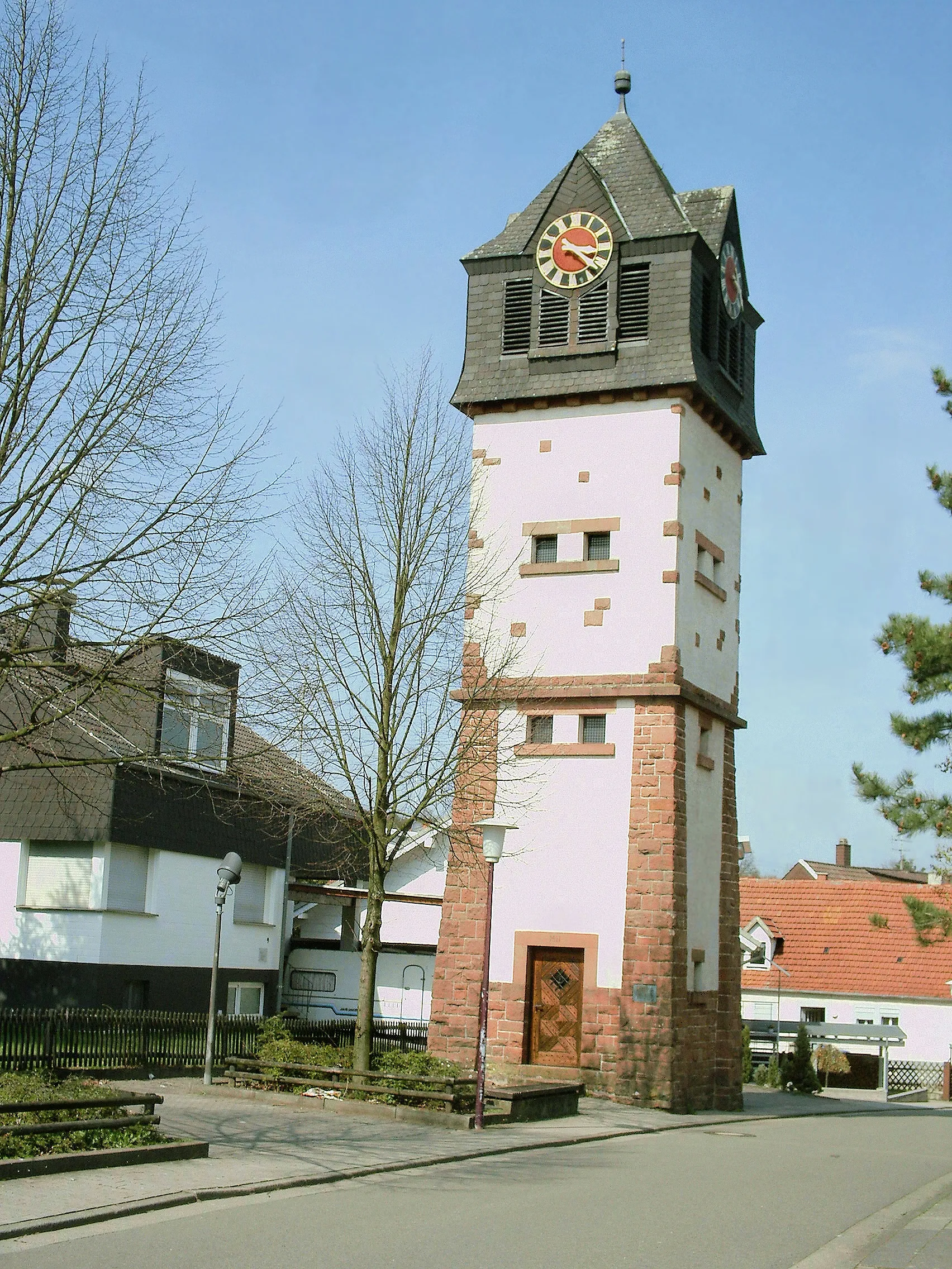 Photo showing: Der Glockenturm von Rodenbach, erbaut 1911