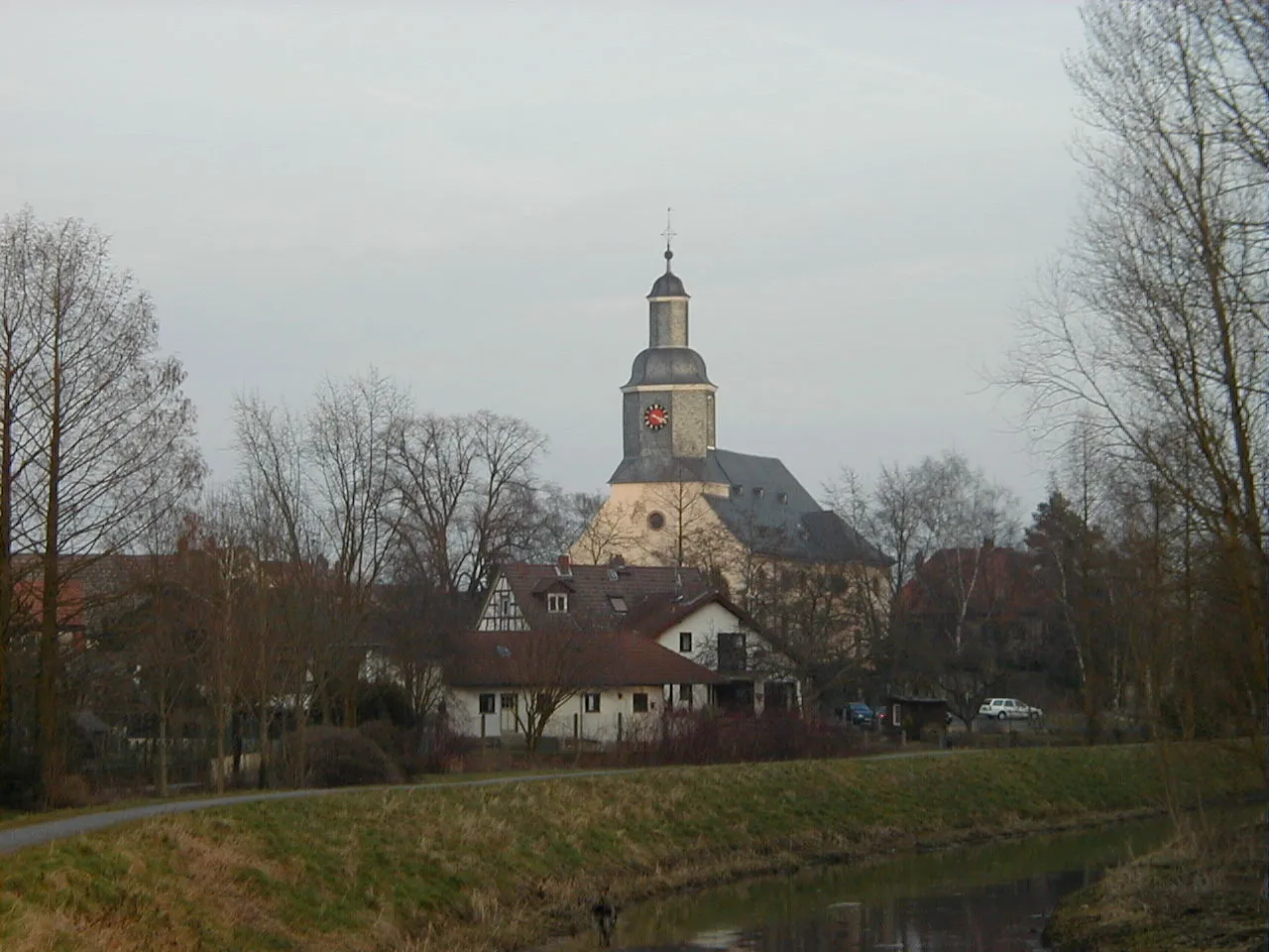 Photo showing: Laurentiuskirche vom Schwarzbach aus